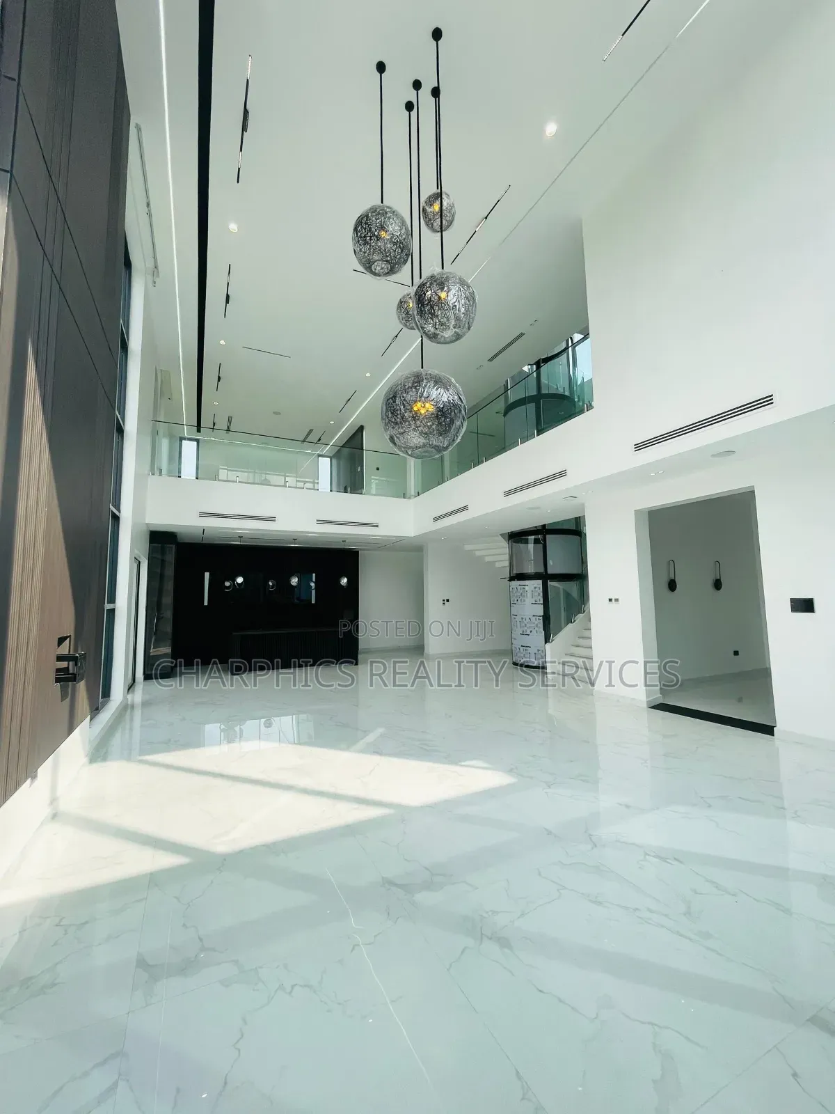 5bdrm Duplex in Osapa london for sale