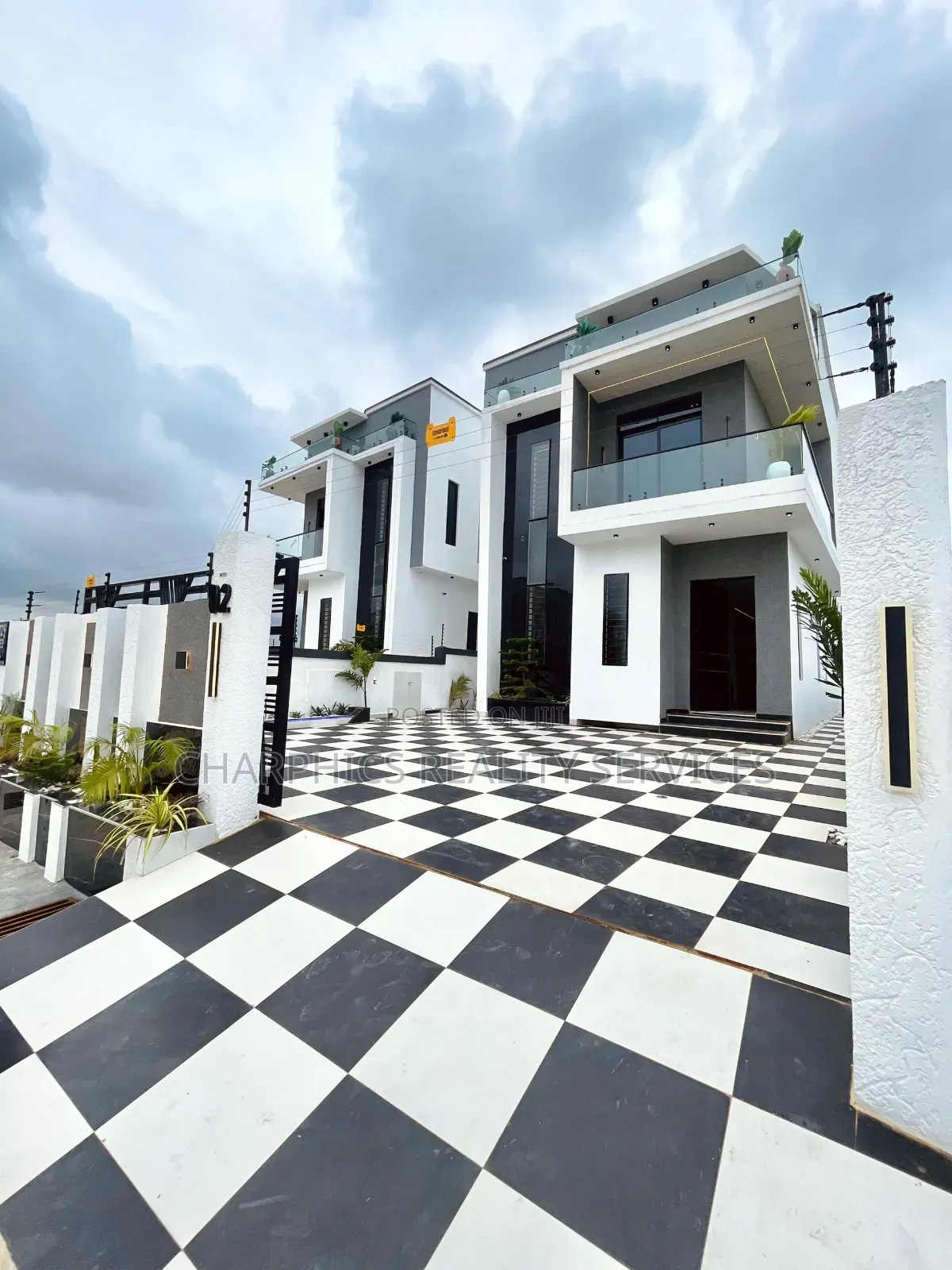 5bdrm Duplex in Ajah for sale