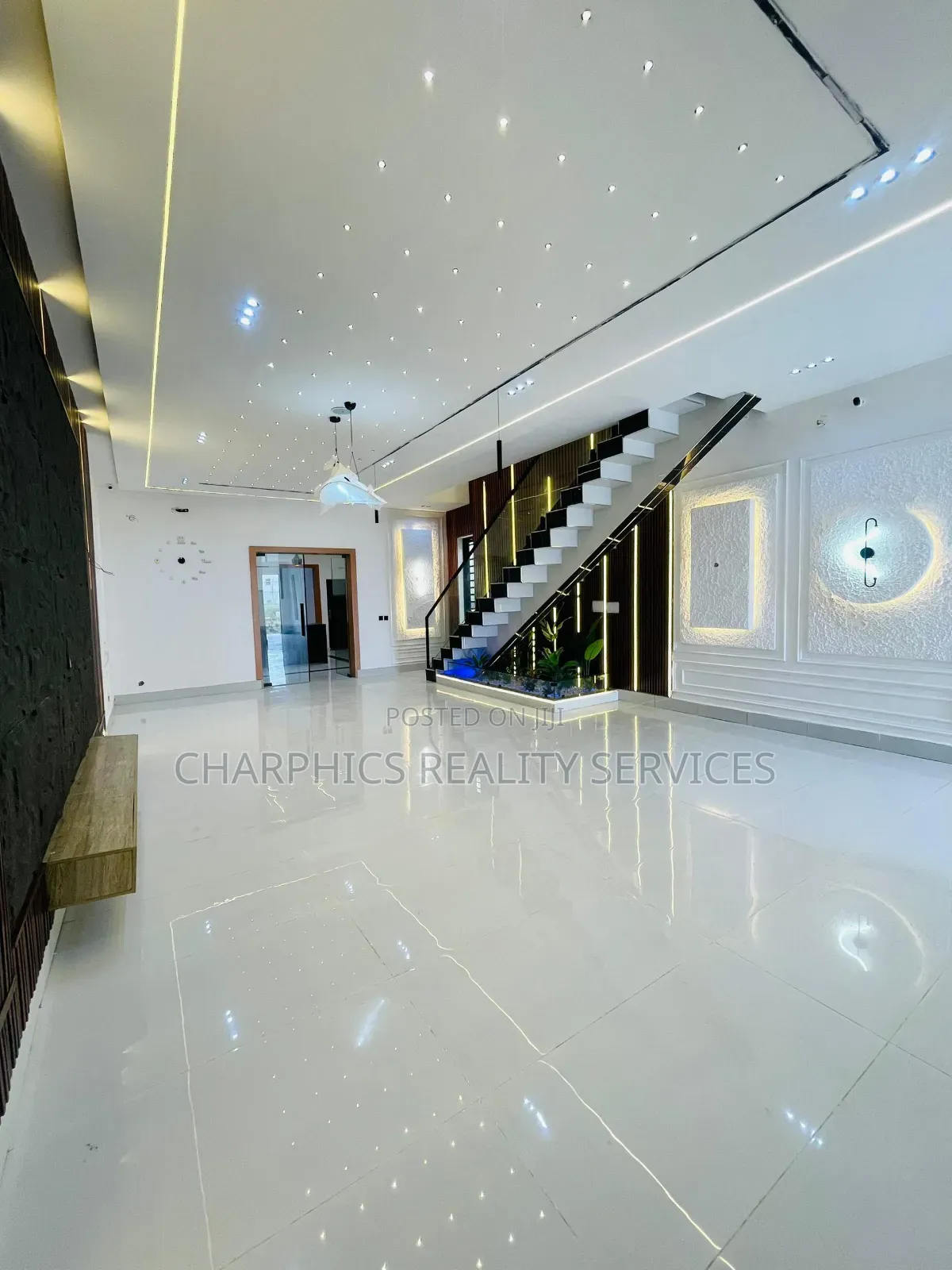 5bdrm Duplex in Ajah for sale