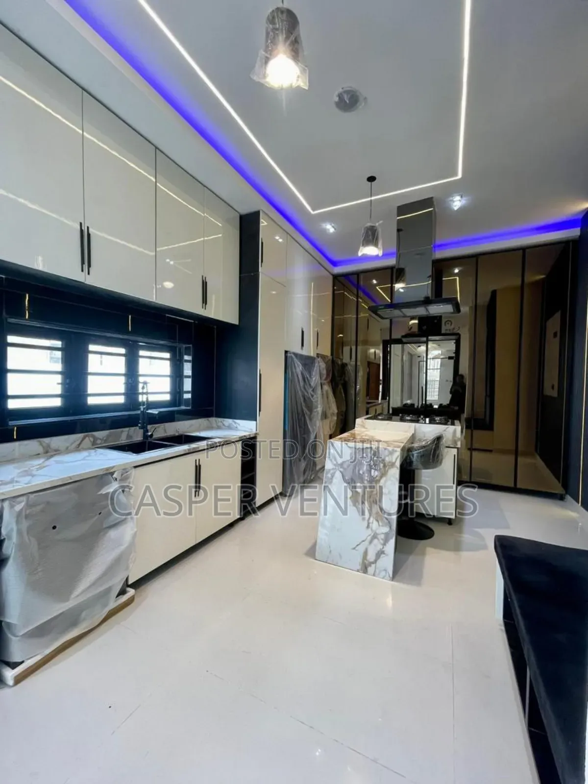 4bdrm Duplex in Almor, Off Lekki-Epe Expressway for sale
