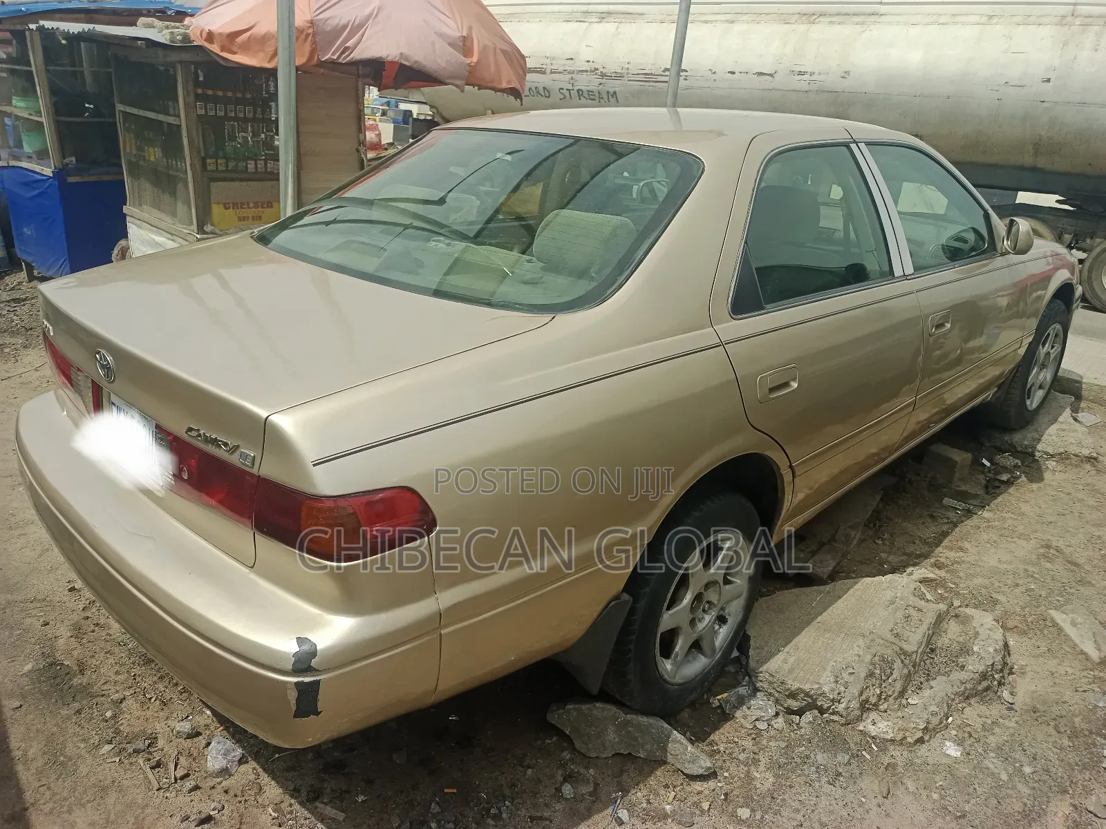 Toyota Camry 2001 Gold