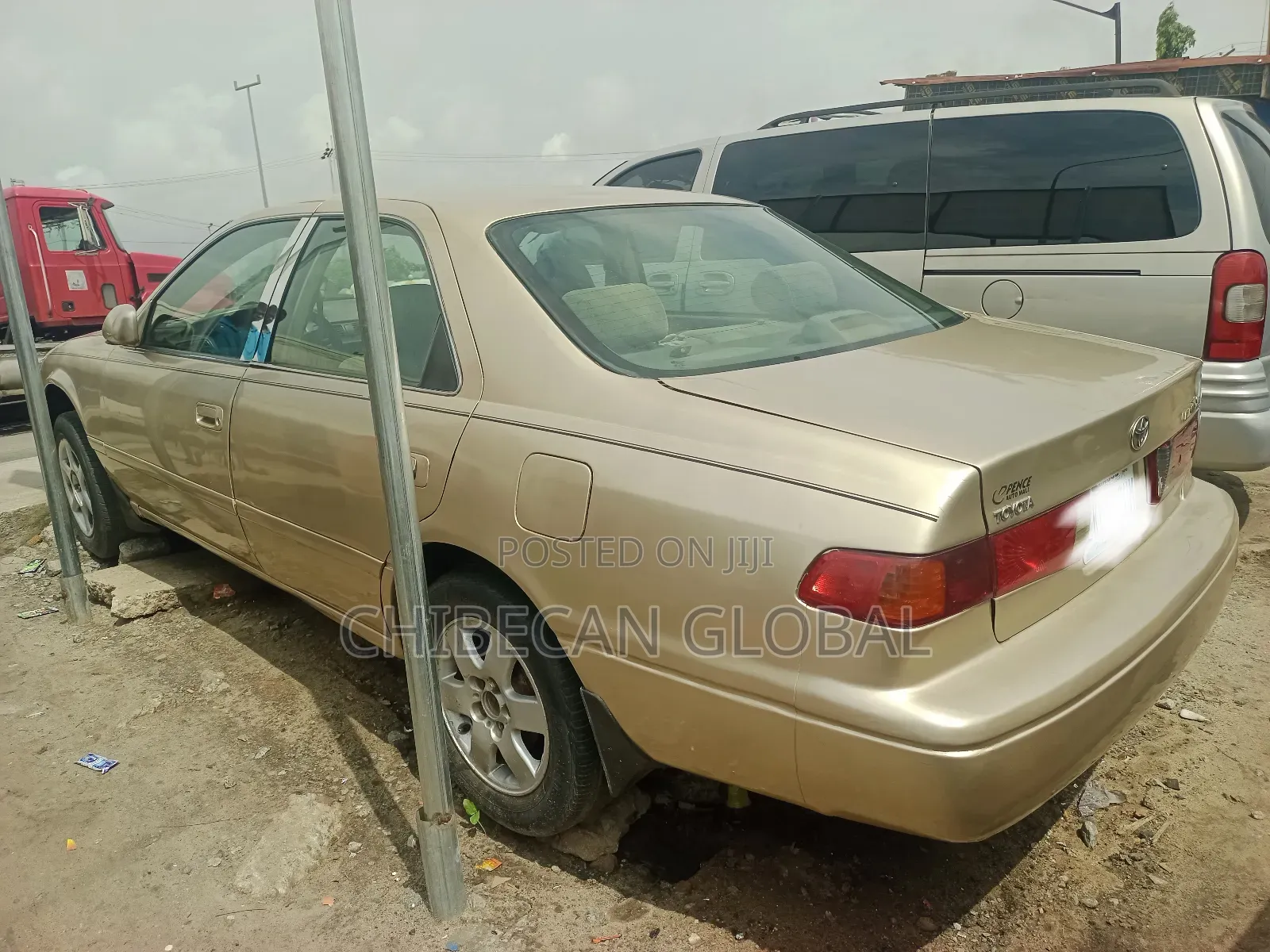 Toyota Camry 2001 Gold