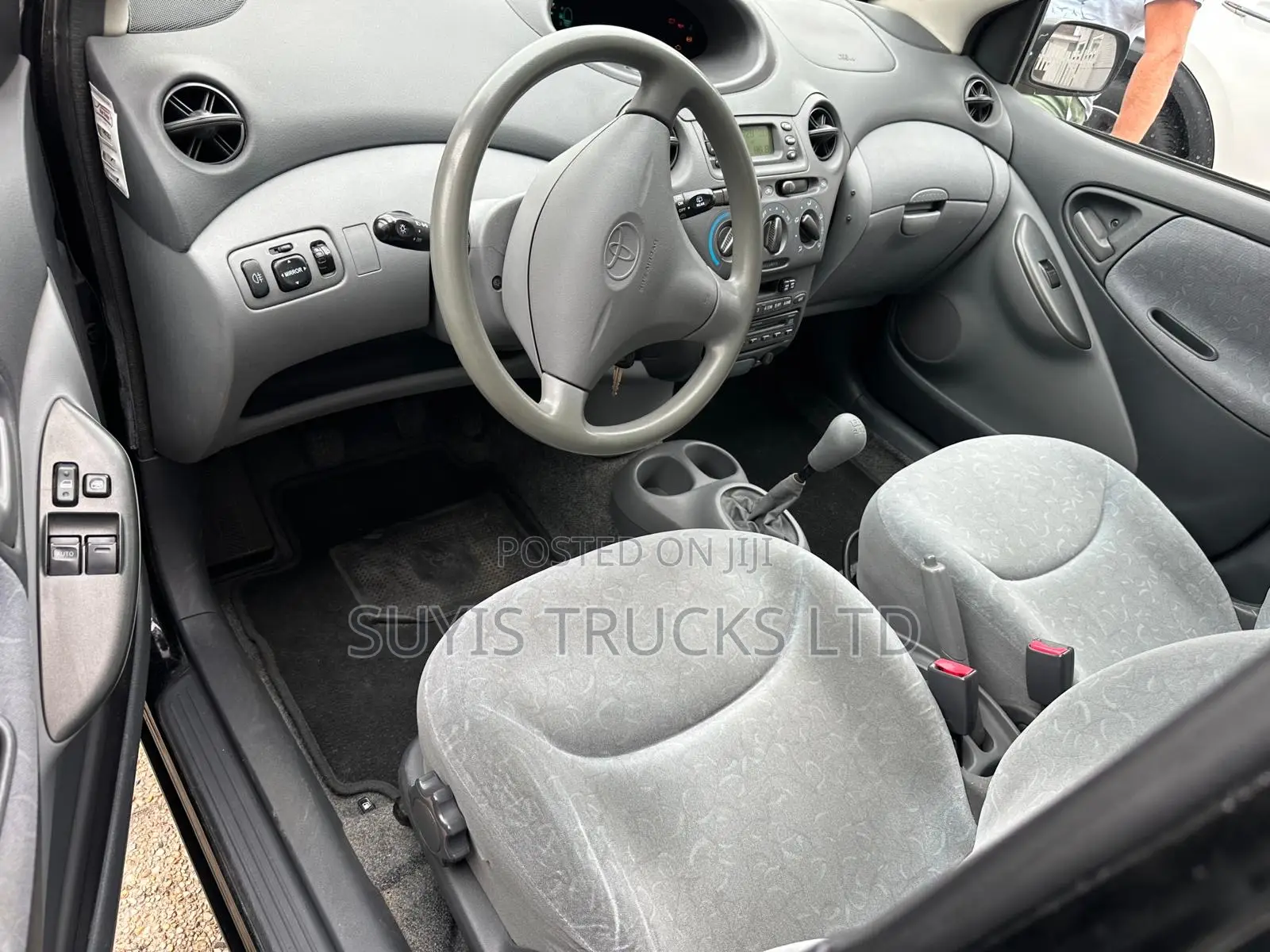 Toyota Yaris 1.5 2000 Black
