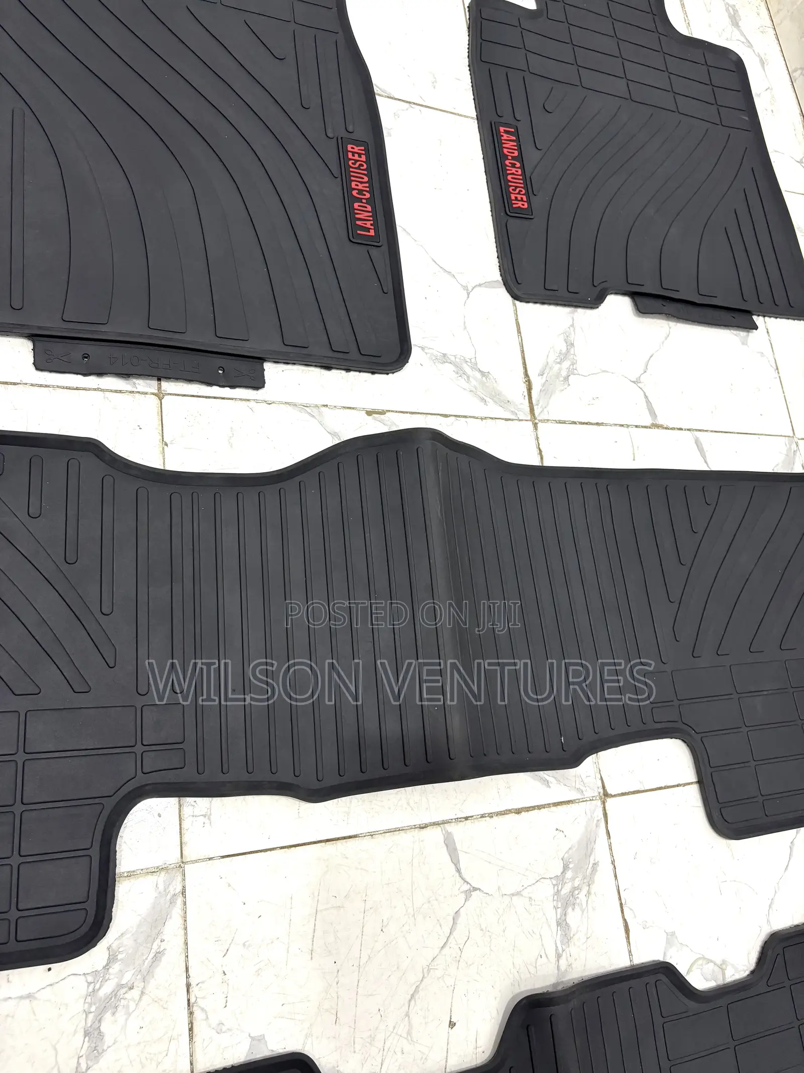 7 Seater Land Cruiser Follow Come Rubber Foot Mat