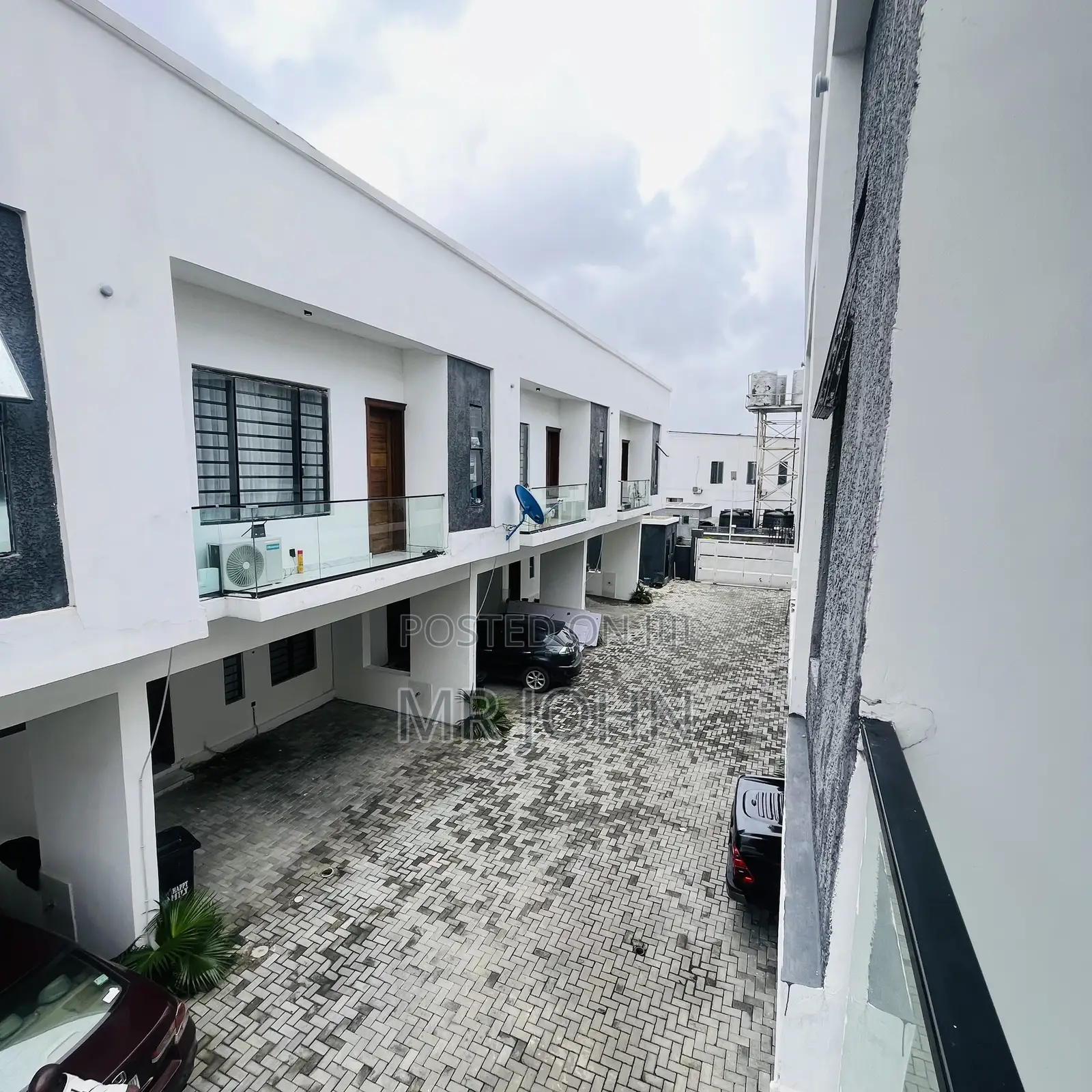 4bdrm Duplex in Vgc Harris Drive, Lekki for rent