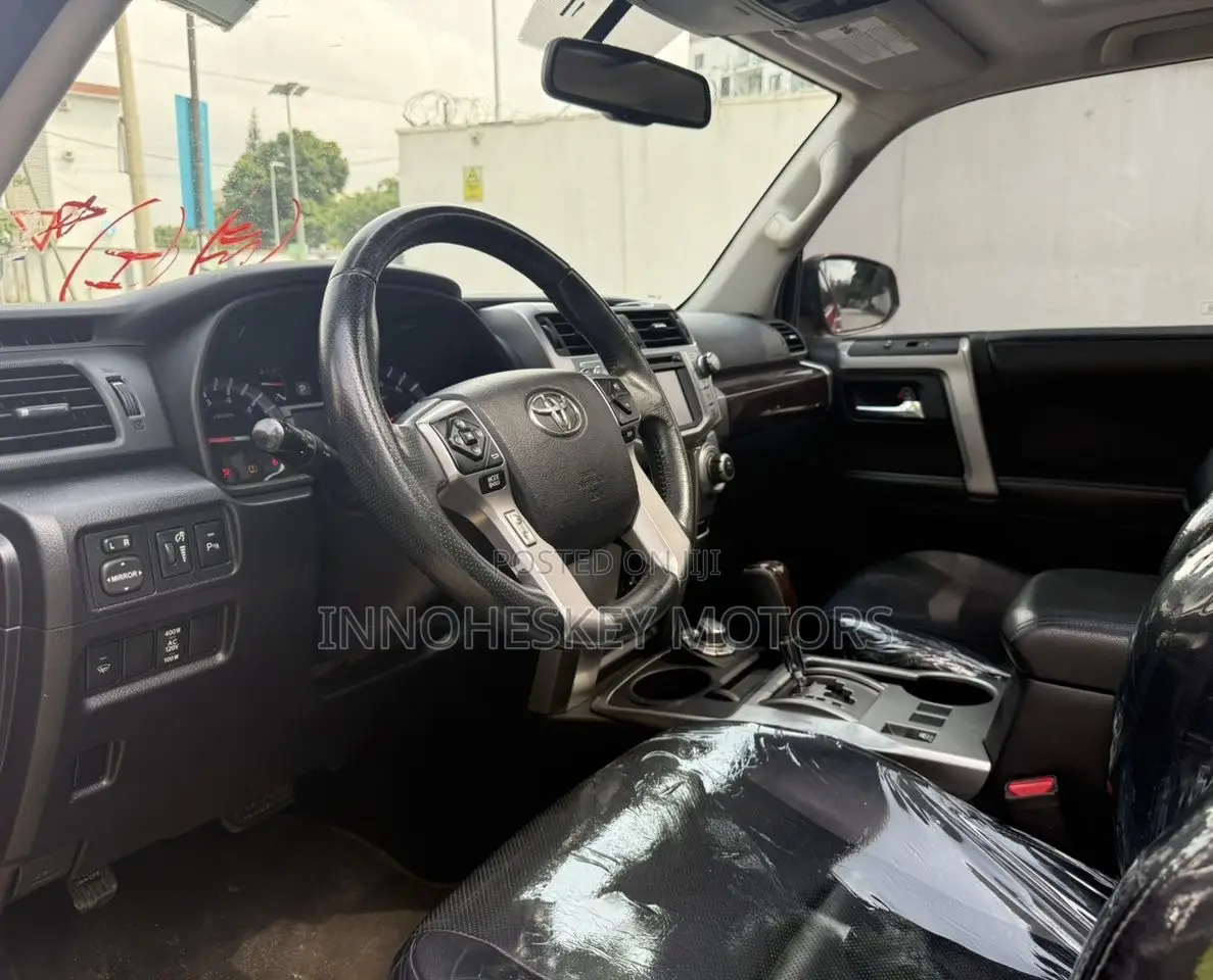 Toyota 4-Runner Limited 4dr SUV 4WD (4.0L 6cyl 5A) 2015 Red