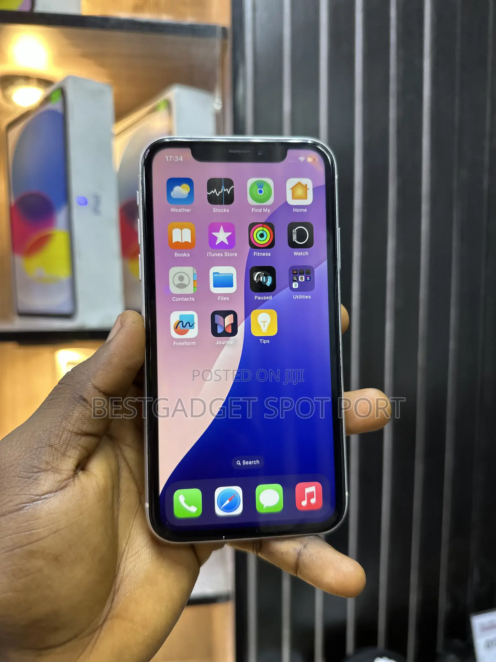Apple iPhone XR 64 GB White