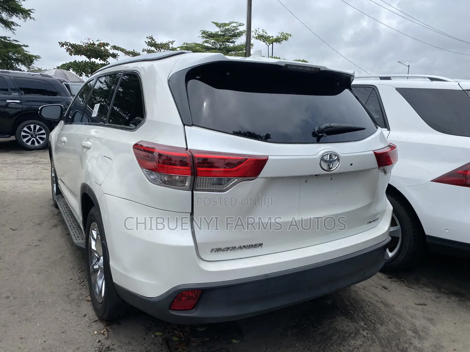 Toyota Highlander Limited Platinum 4dr SUV AWD (3.5L 6cyl 6A) 2015
