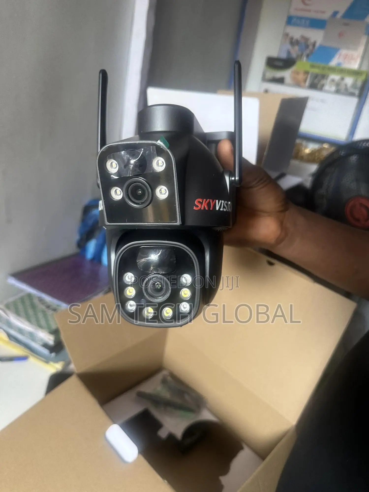 Ubox 4g Dual Lens CCTV
