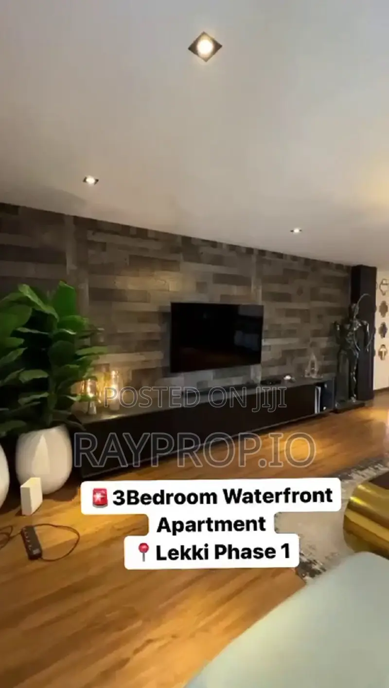 503186ld - 3 Bedroom Shortlet in Lekki Phase 1