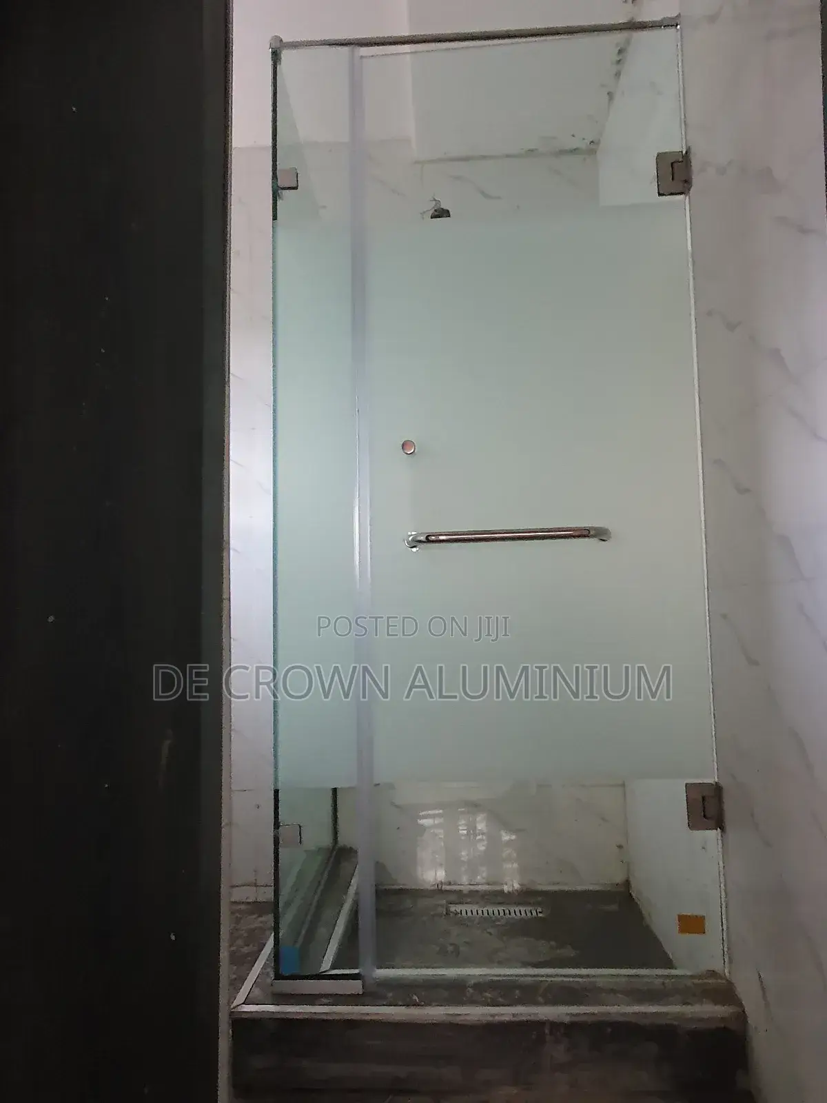 Glass Bathroom Cubicle