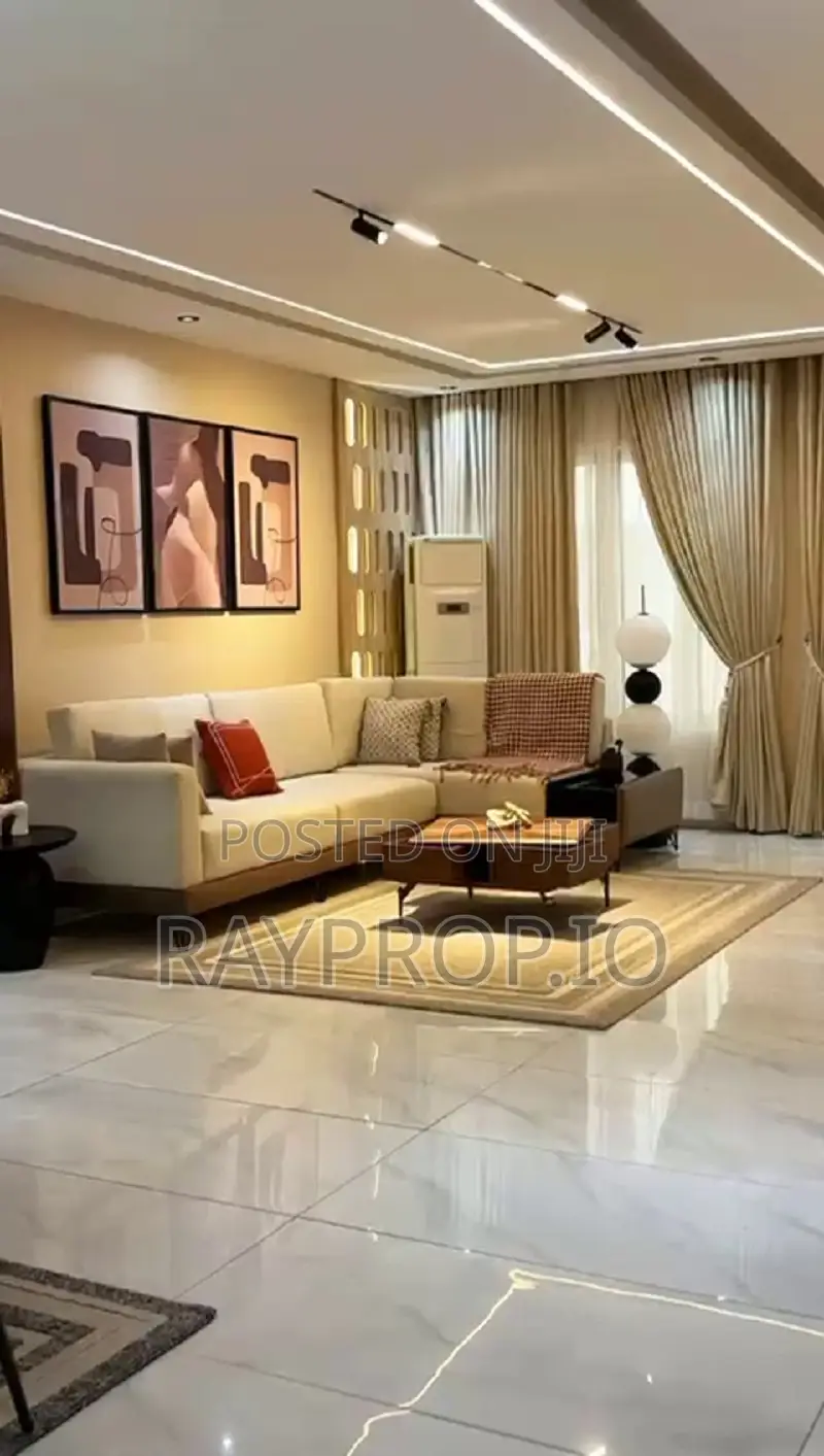 061783jd - 3 Bedroom Shortlet in Ikoyi