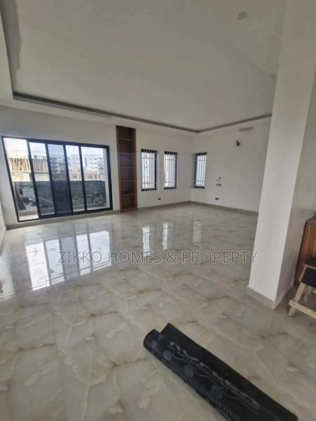 4bdrm Duplex in Lekki for sale