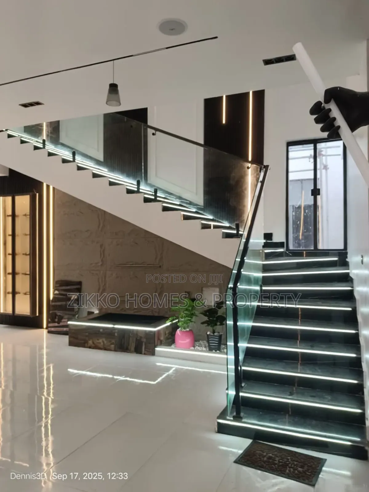 6bdrm Duplex in Chevron, Lekki for sale