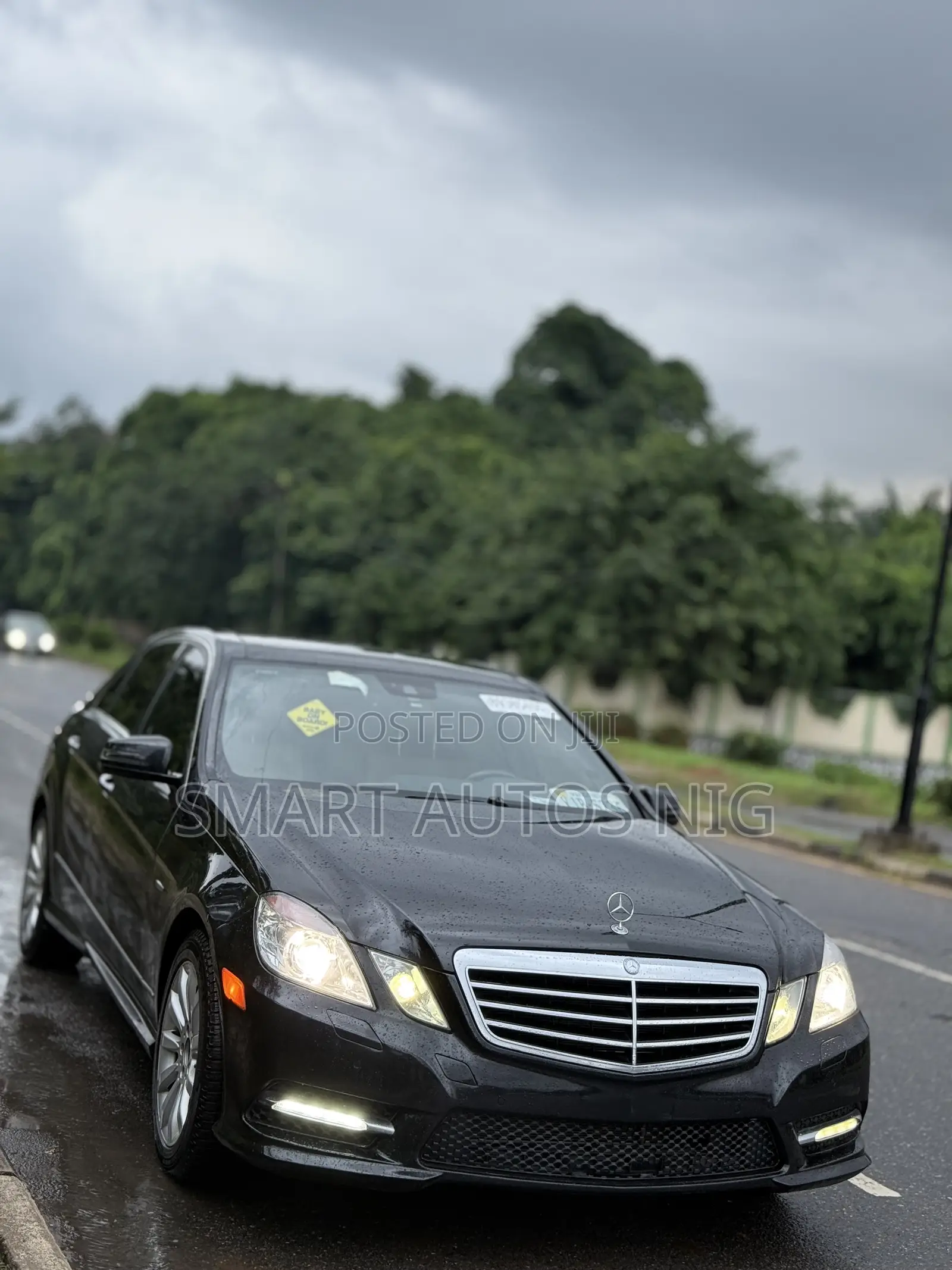 Mercedes-Benz E350 Base BlueTec Sedan RWD (3.0L 6cyl 7A) 2013 Black