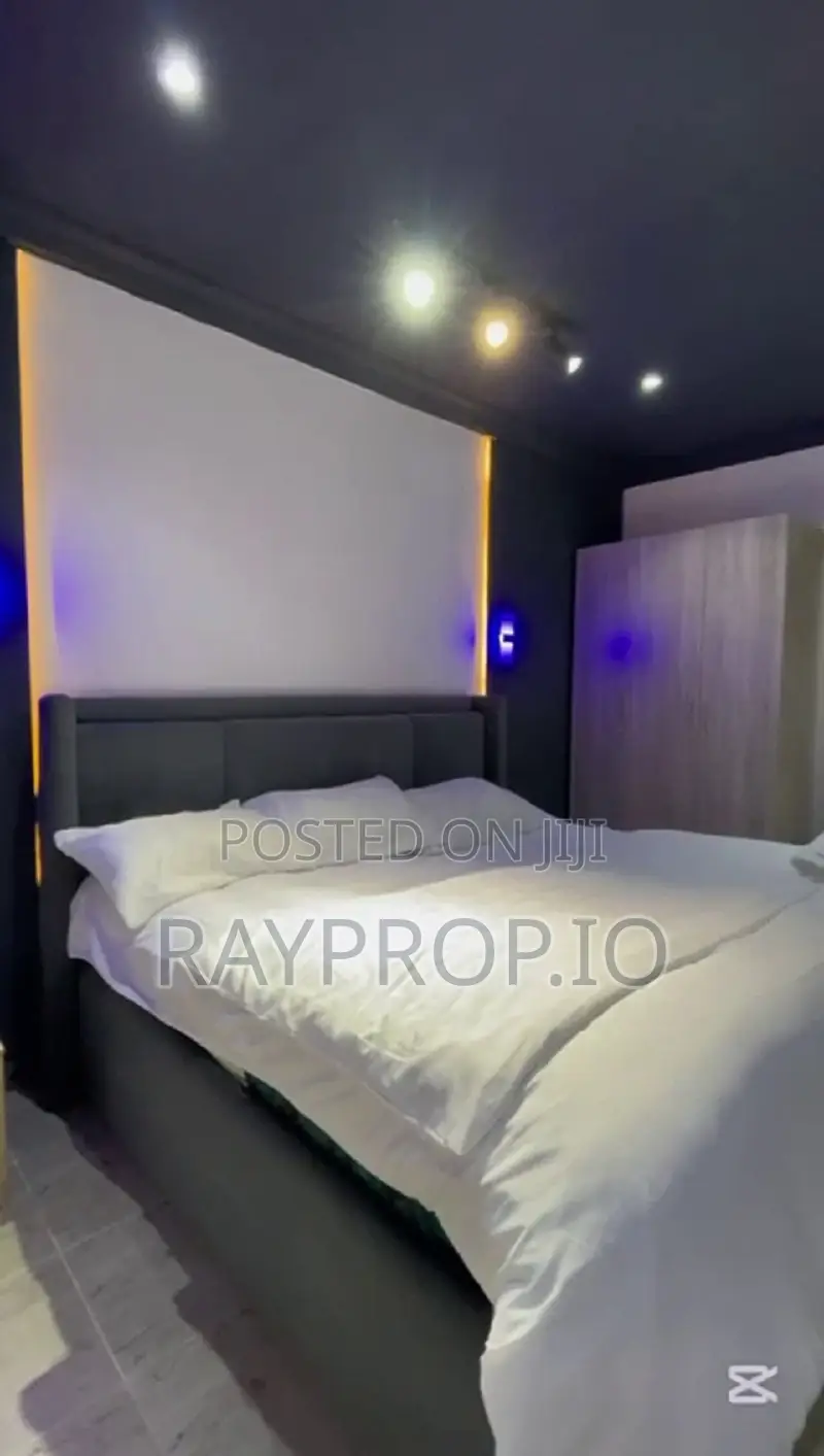 141722mv - 1 Bedroom Shortlet in Ikoyi