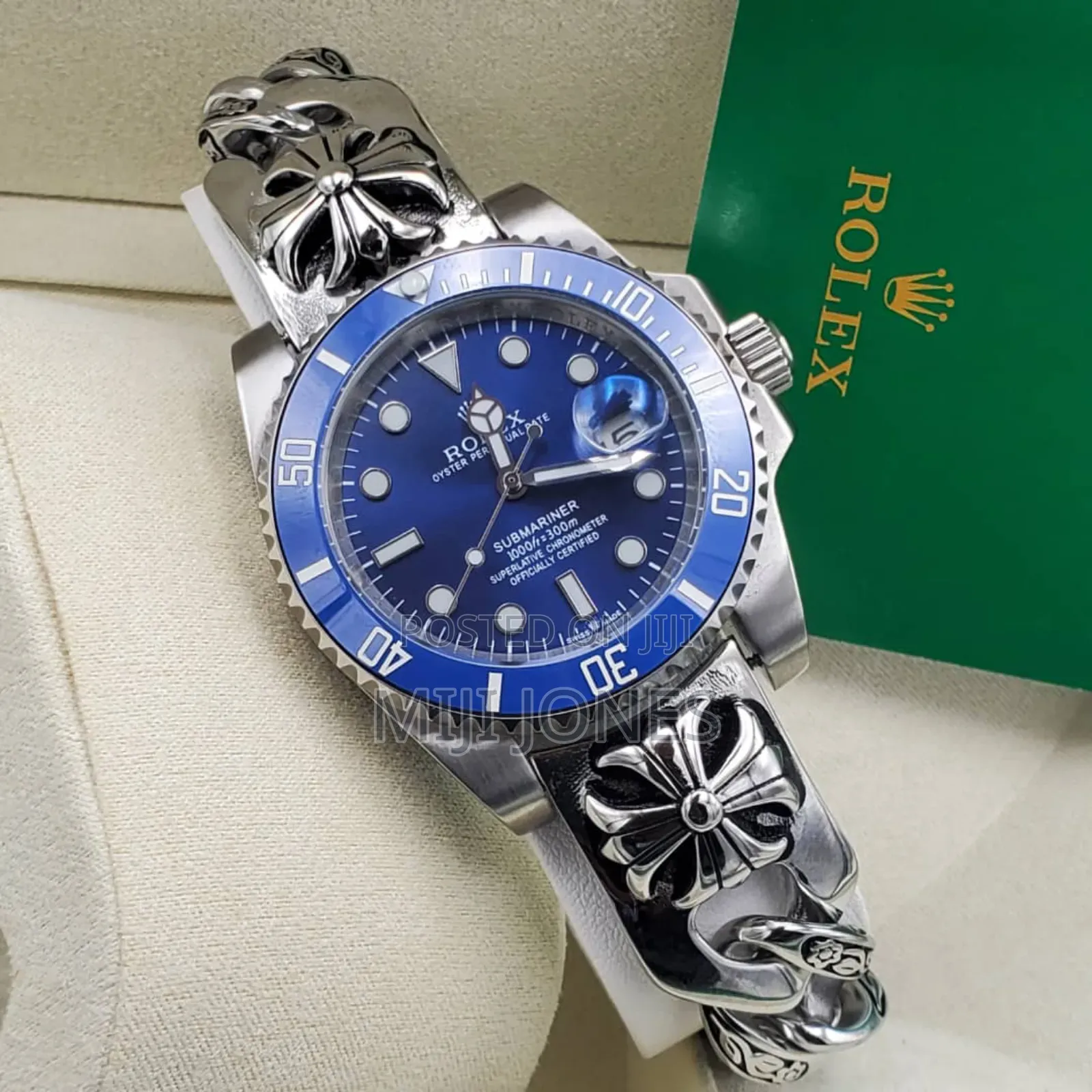 Rolex Submariner Inspired Replica Watch for Women - Patterned Bracelet