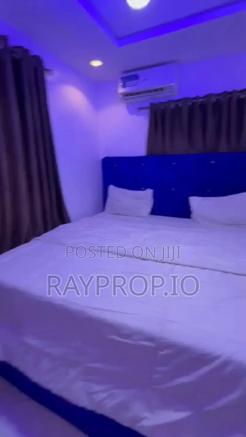 052836ga - I Bedroom Shortlet in Surulere