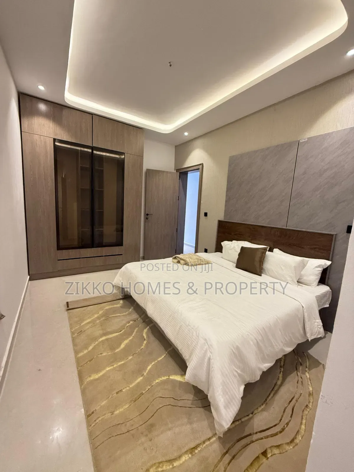 2bdrm Apartment in Off Freedom Way, Lekki for sale