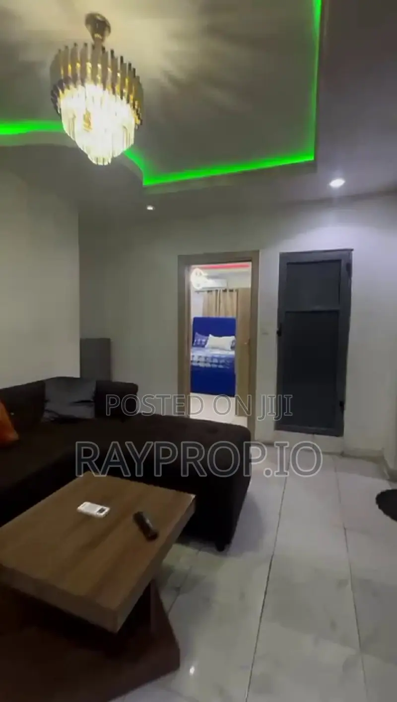 052837ga - Cozy 1 Bedroom Shortlet in Surulere