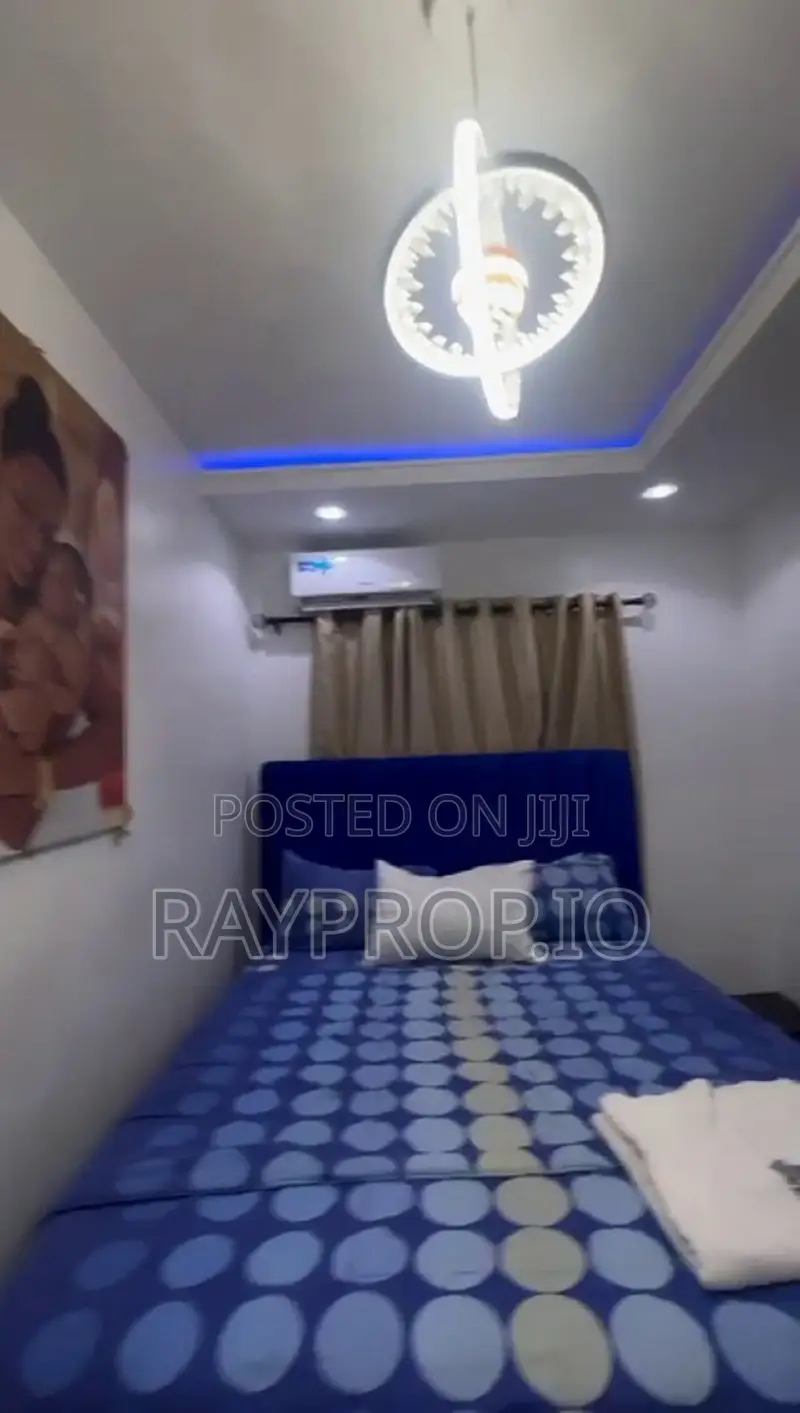 052837ga - Cozy 1 Bedroom Shortlet in Surulere