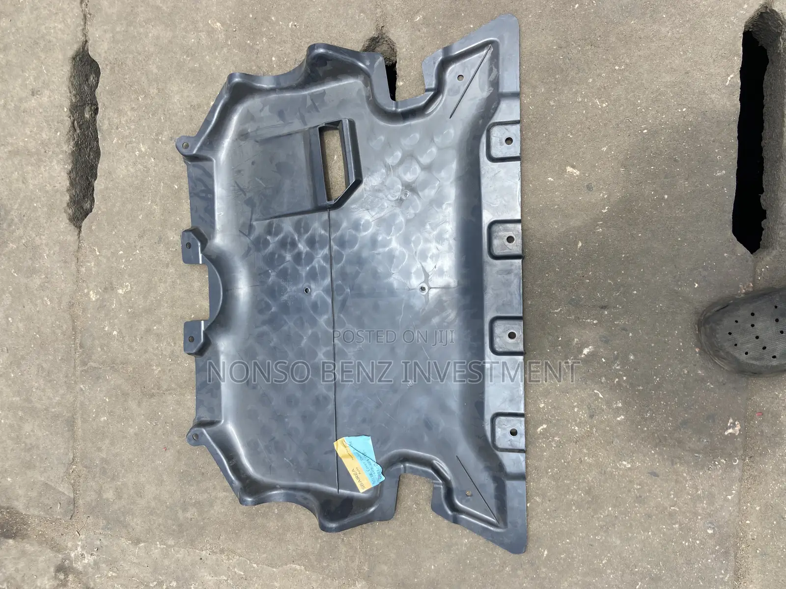 Engine Protector/Plastic Cover C300 (W205) 4matic