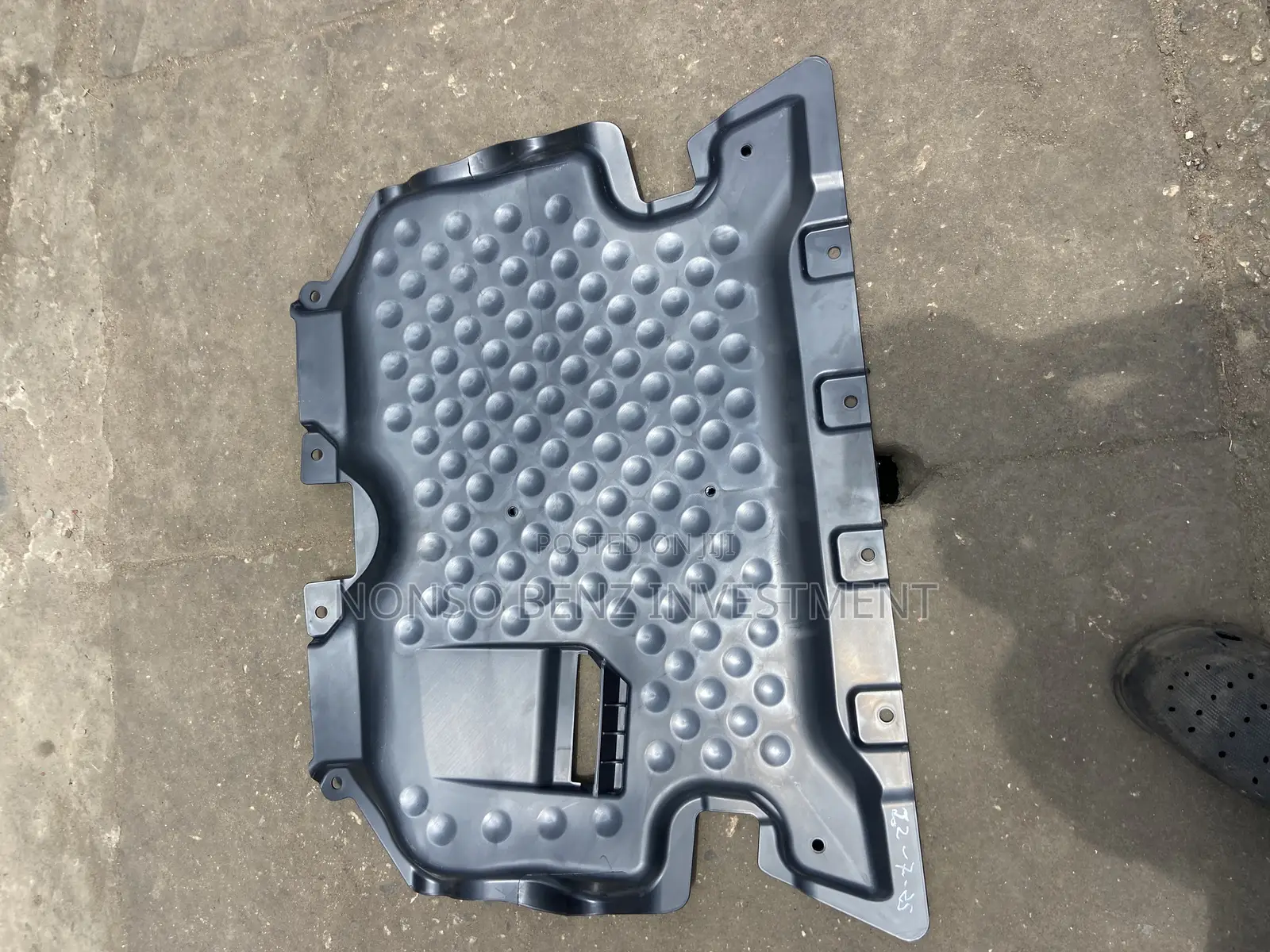 Engine Protector/Plastic Cover C300 (W205) 4matic