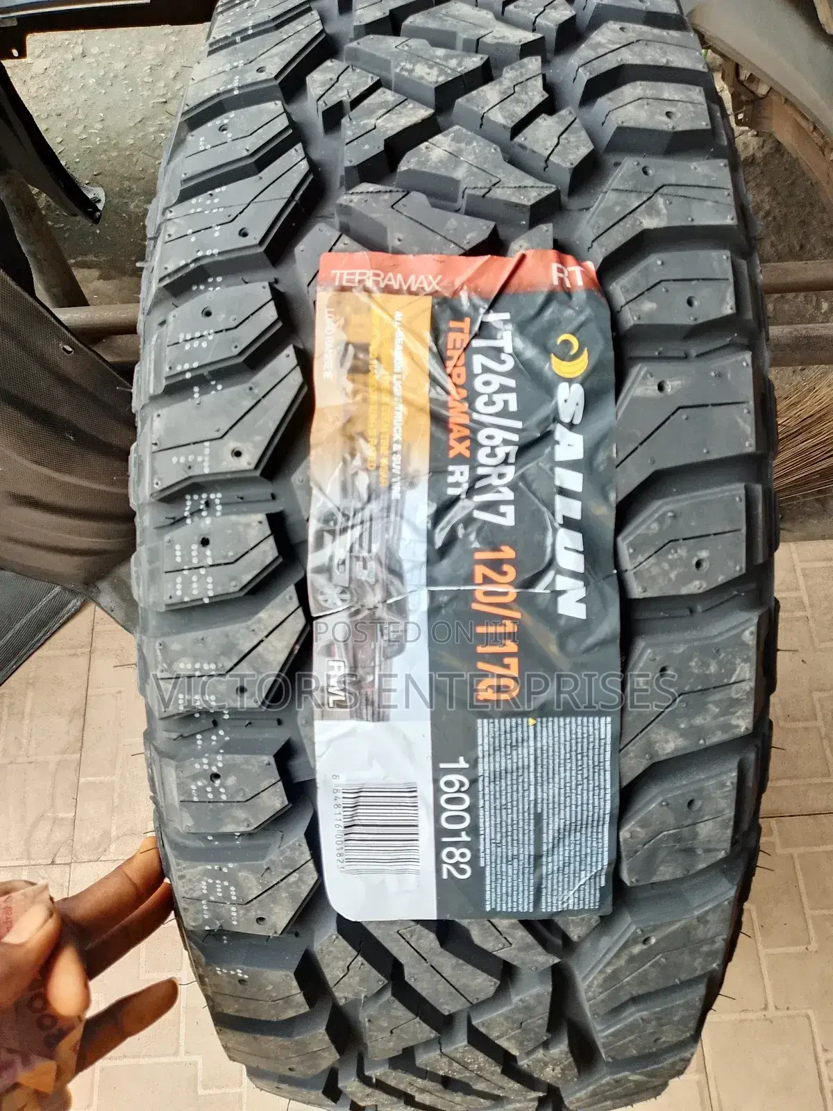 265/65 R 17 Original Sailun Caterpillar Teeth Tires
