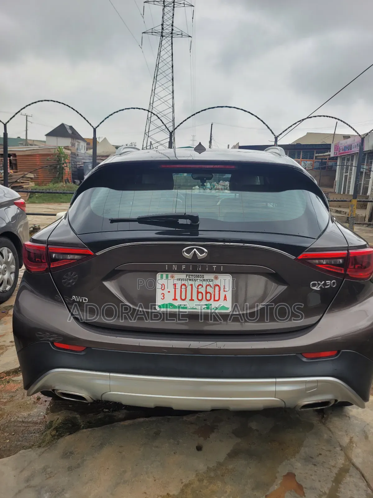 Infiniti QX30 2018 Brown