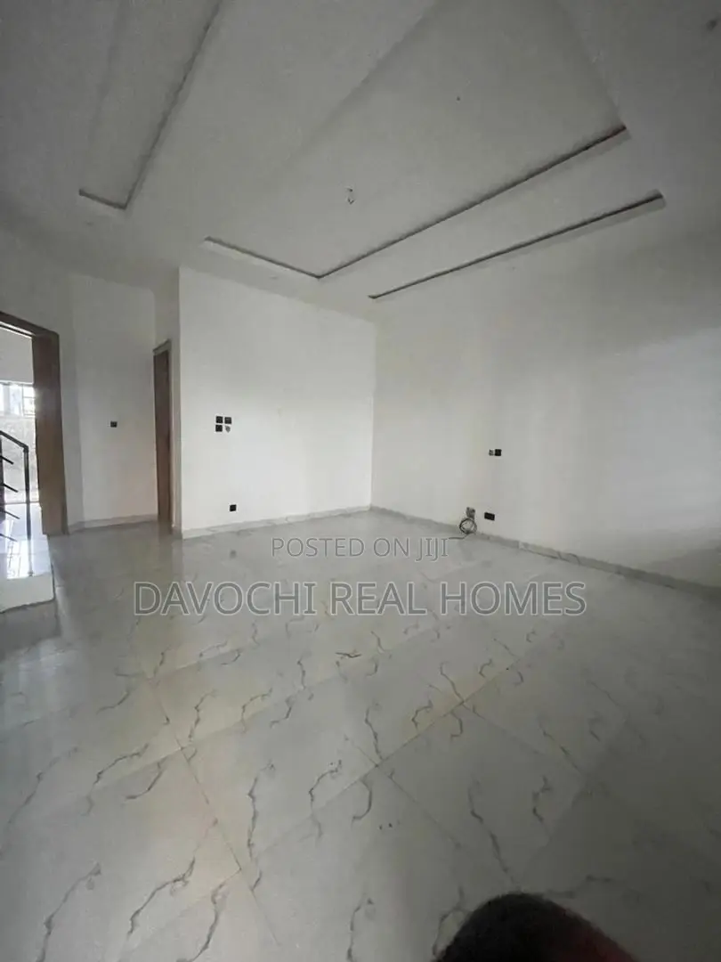 4bdrm Duplex in Lekki County for rent