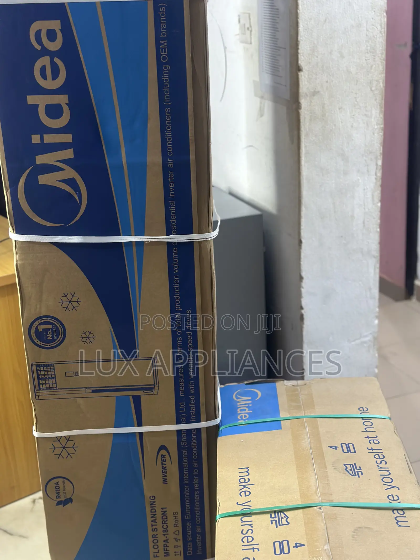 Midea Built in Thermostat 2-Ton (Or 2hp) Floor-Standing Inverter Ac