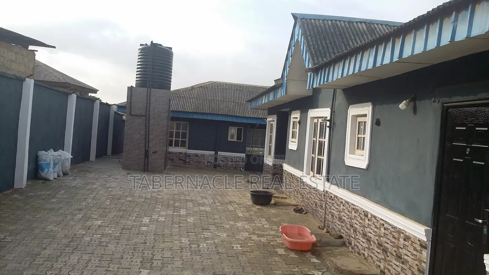 1bdrm Apartment in Isawo for rent