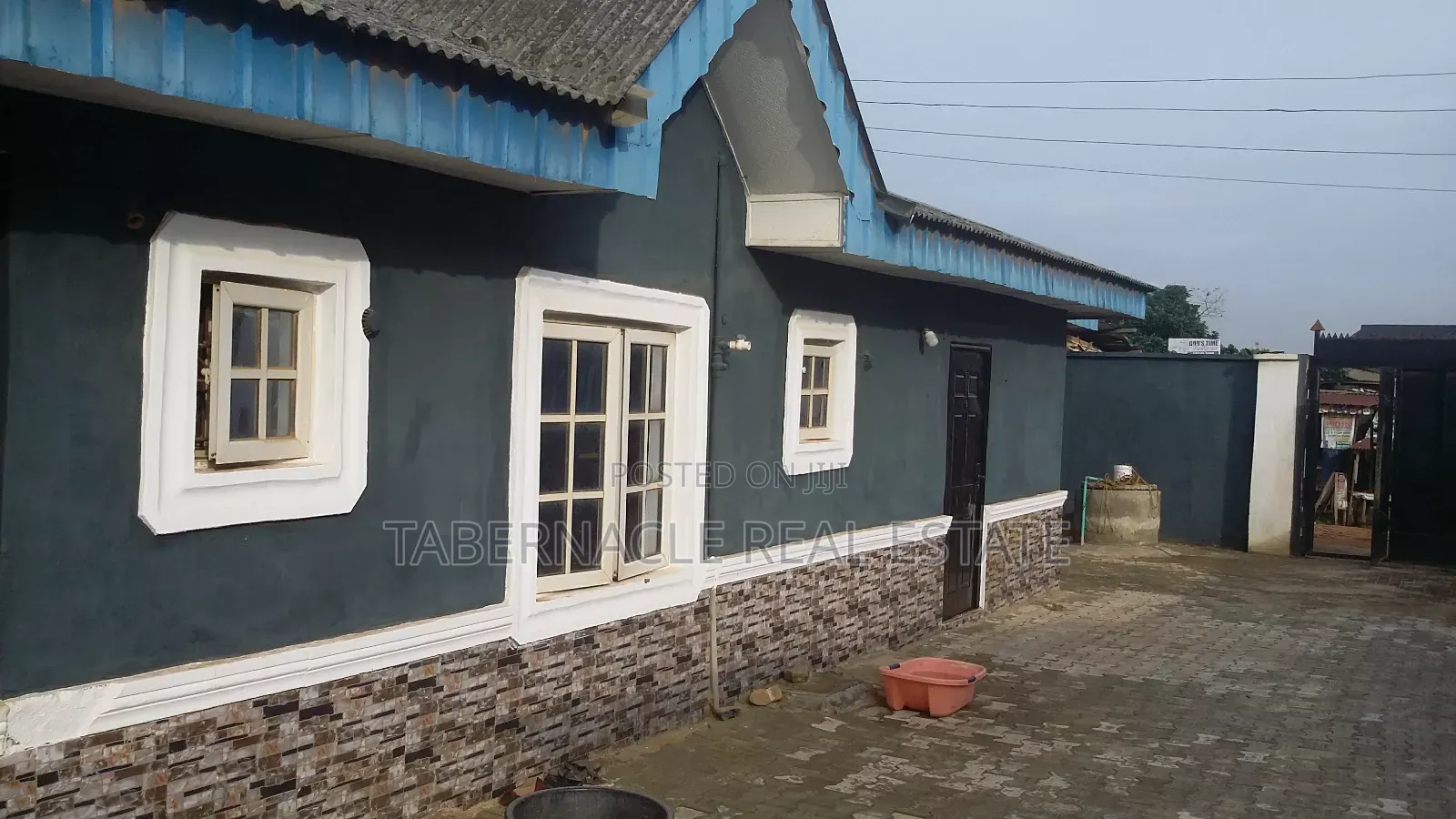 1bdrm Apartment in Isawo for rent