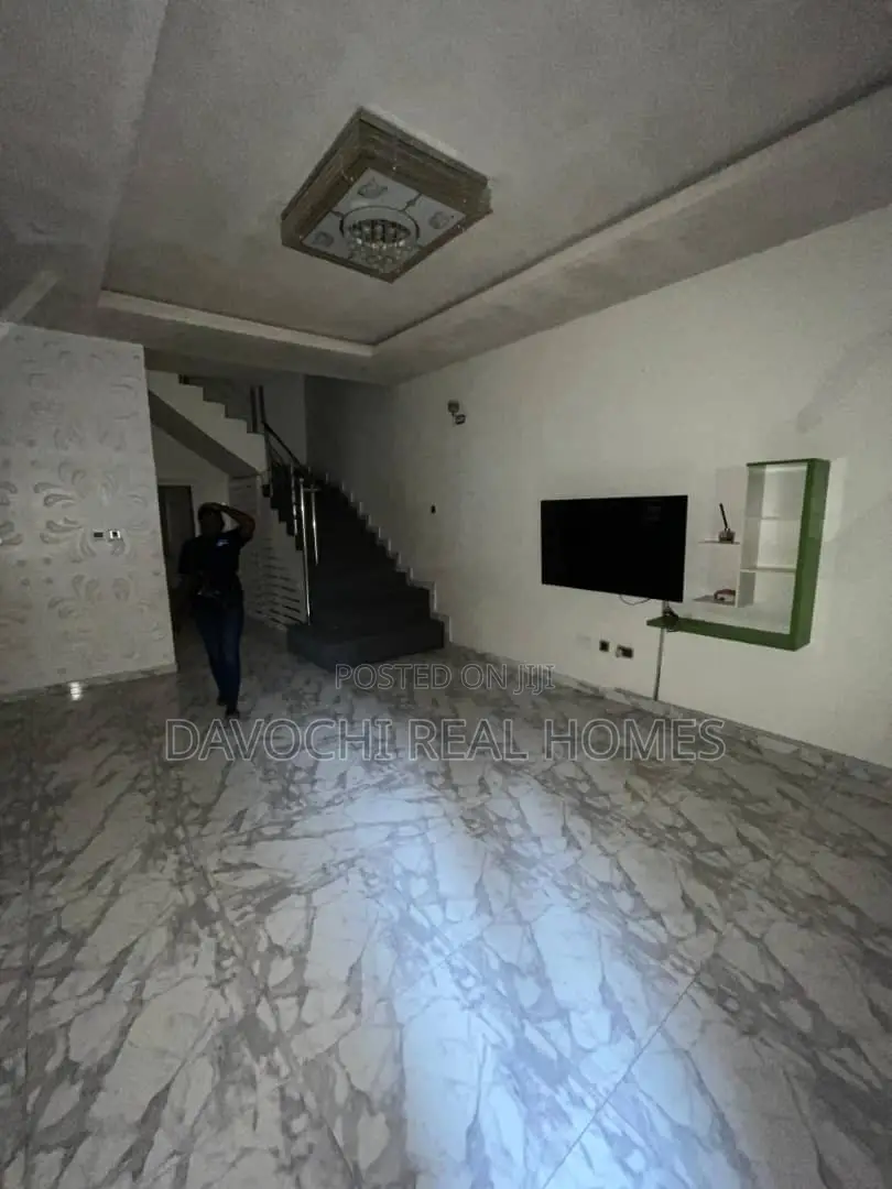 4bdrm Duplex in Idado, Osapa for rent