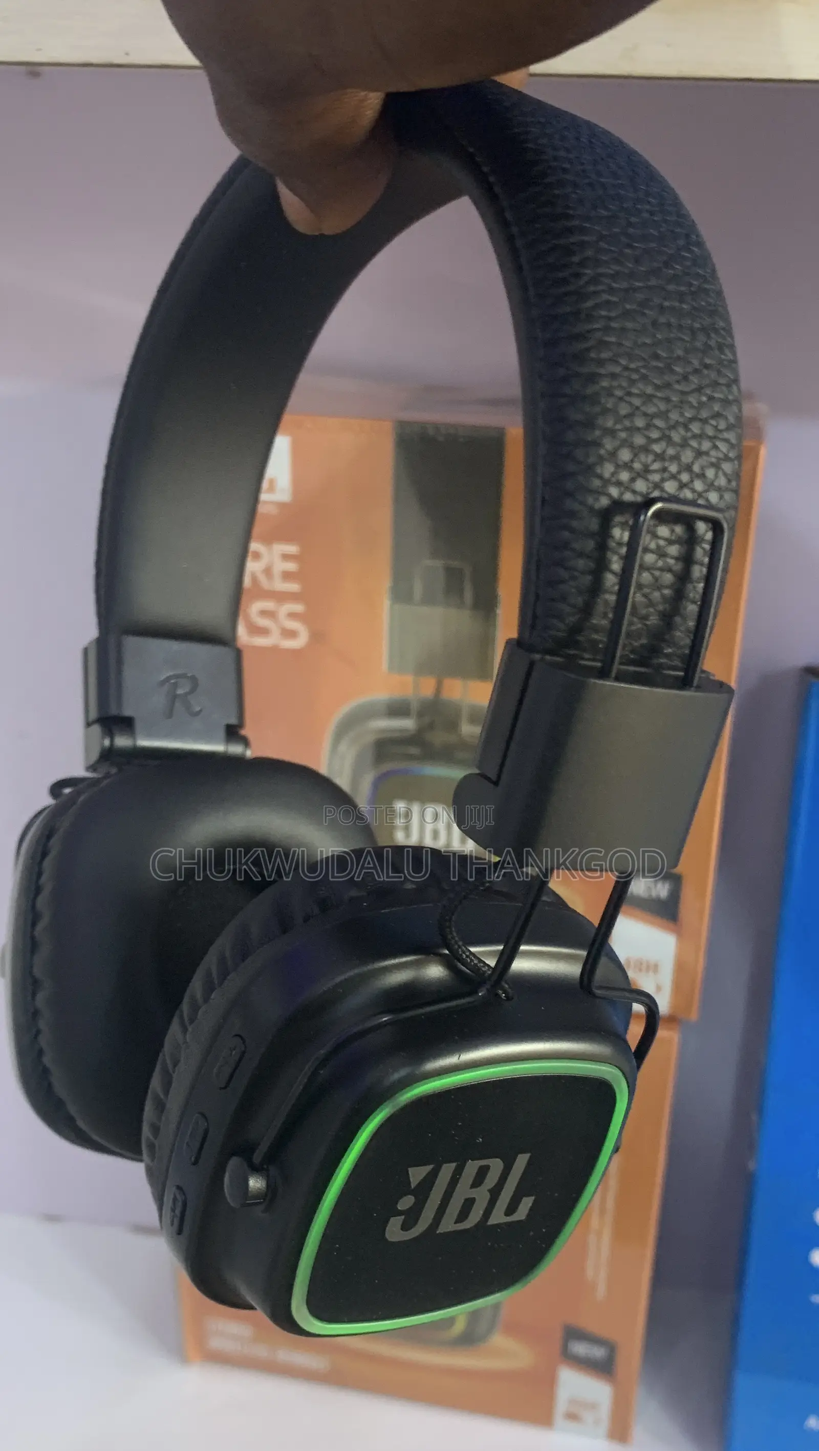 JBL Super Bass Wireless Headset With Good Quality