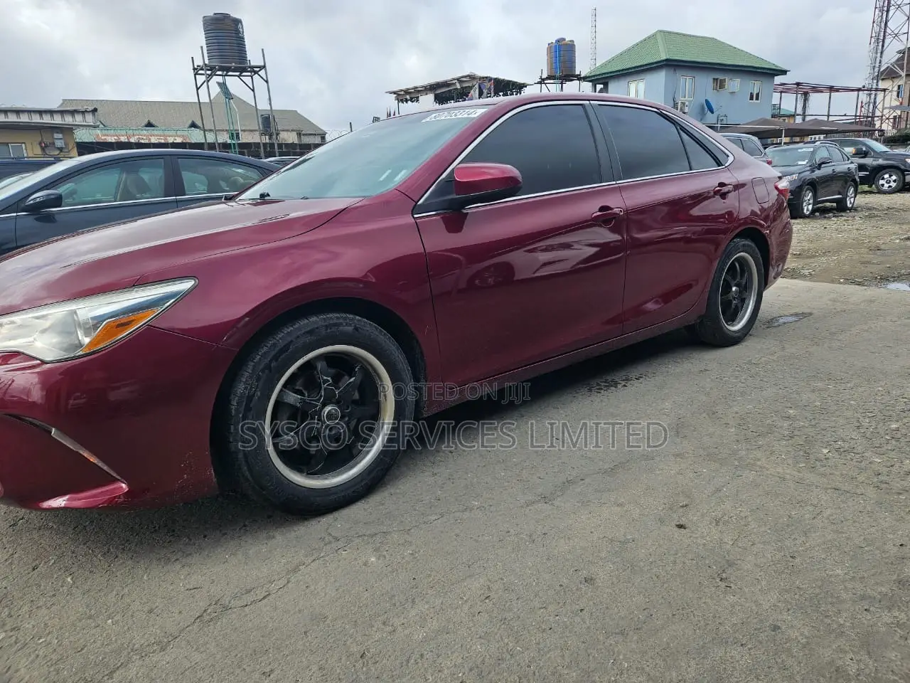 Toyota Camry LE 4dr Sedan (2.5L 4cyl 6A) 2015 Burgundy