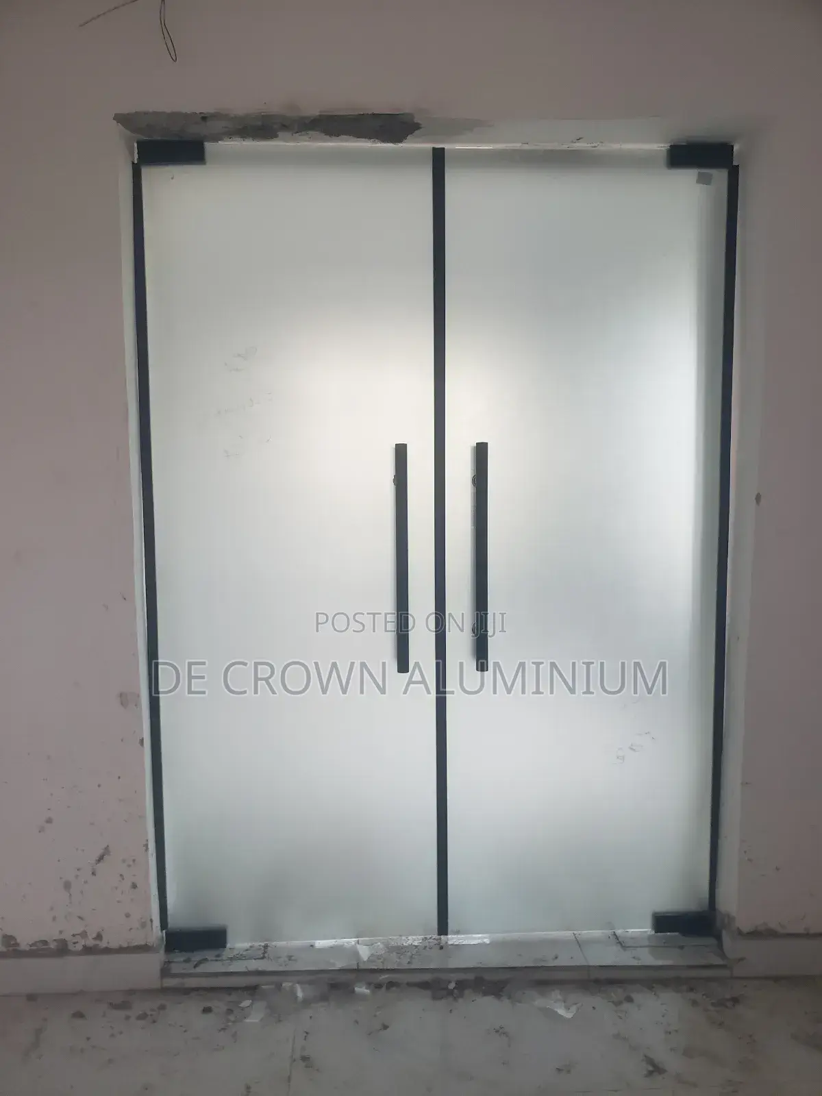 Frameles Glass Door