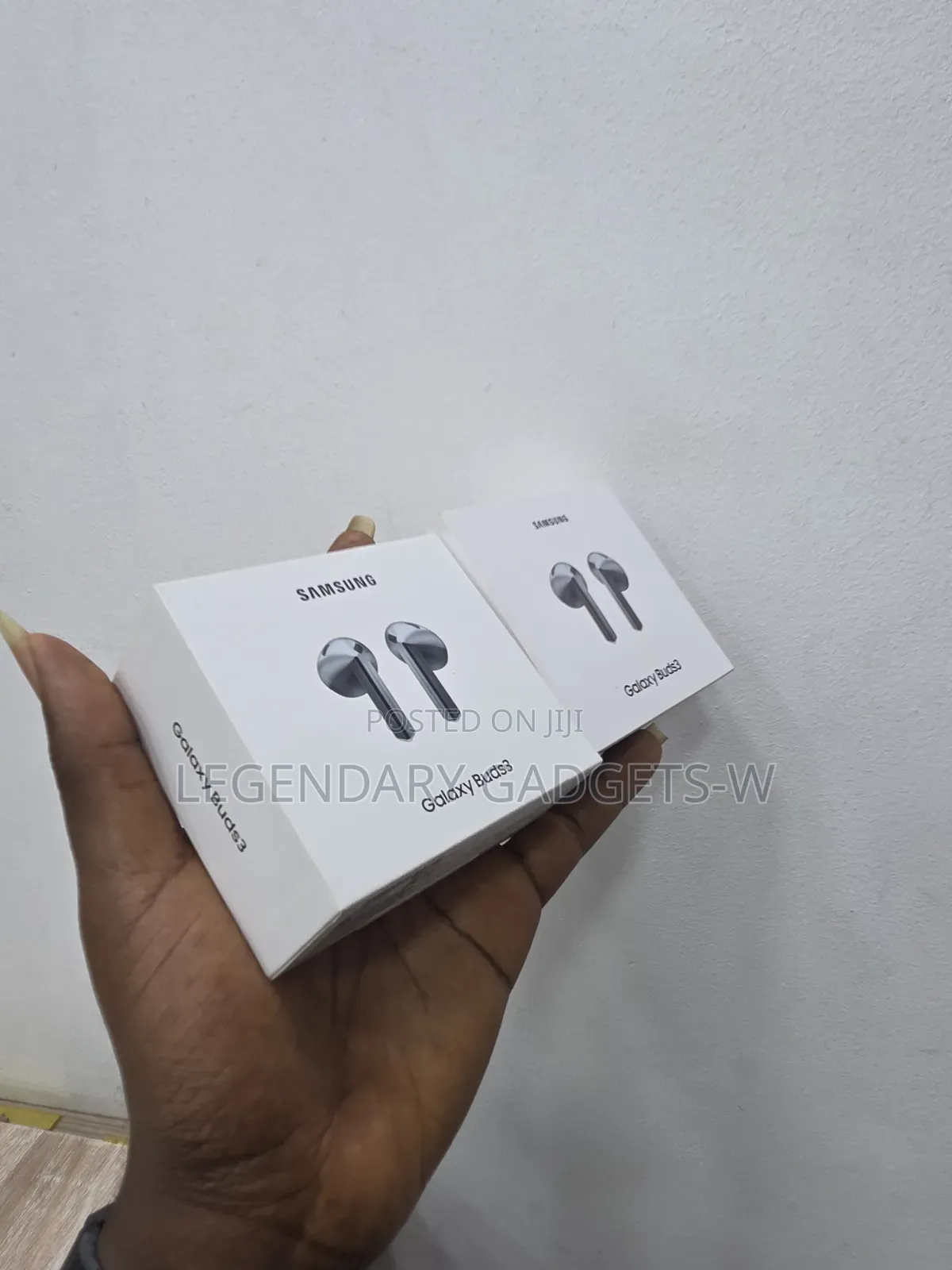 New Galaxy Buds 3 Silver Color