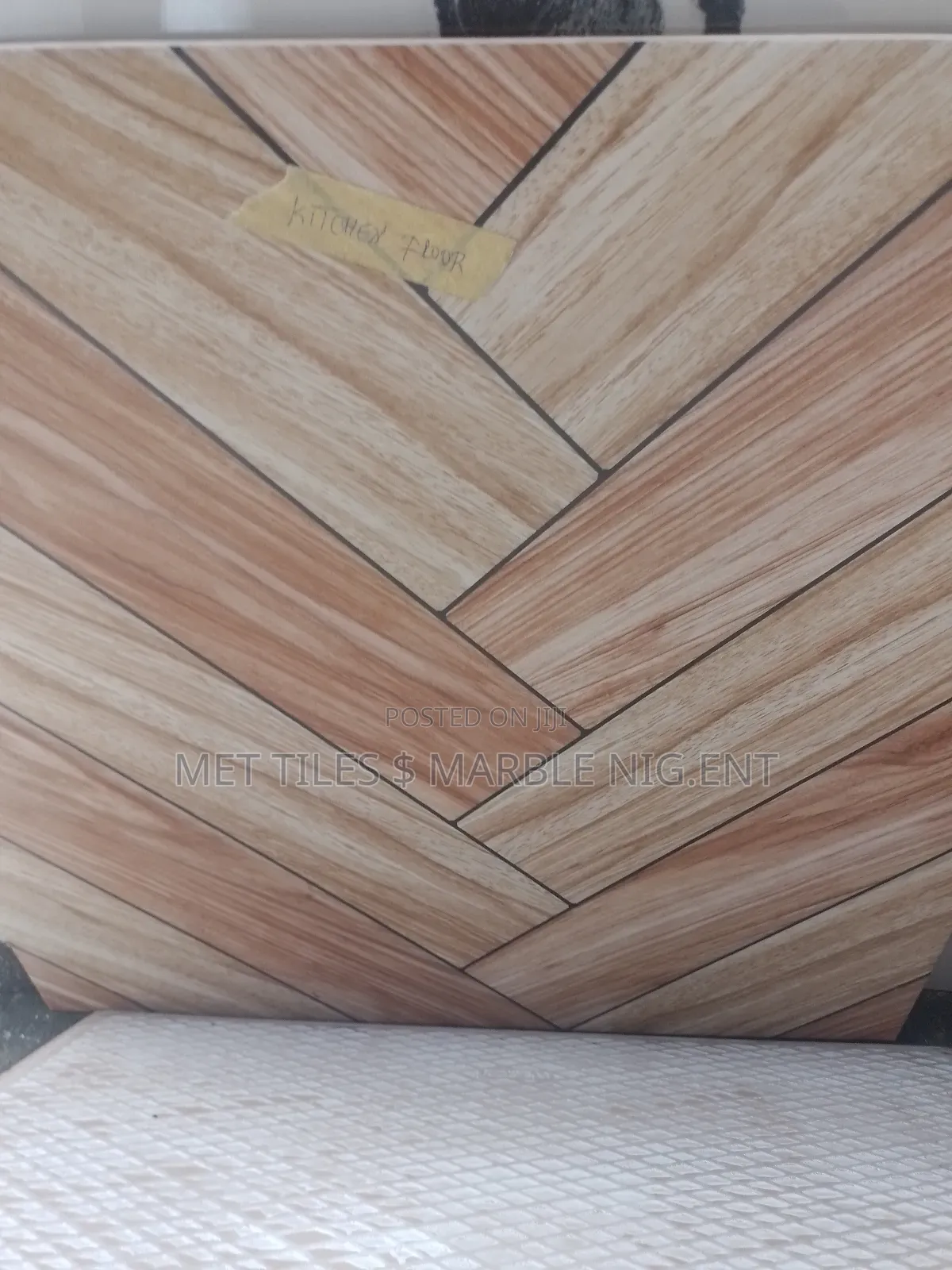 Newly Glaze Tiles
