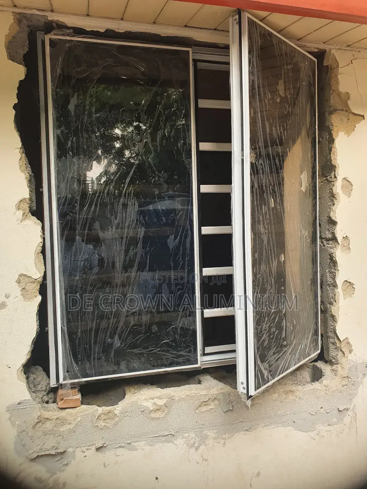 Frameles Aluminium Windows