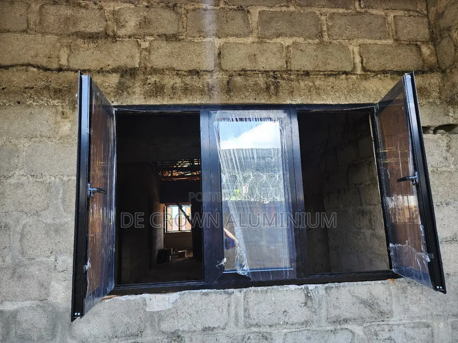 Premium Aluminium Casement Windows – Strong, Stylish Long Lasting