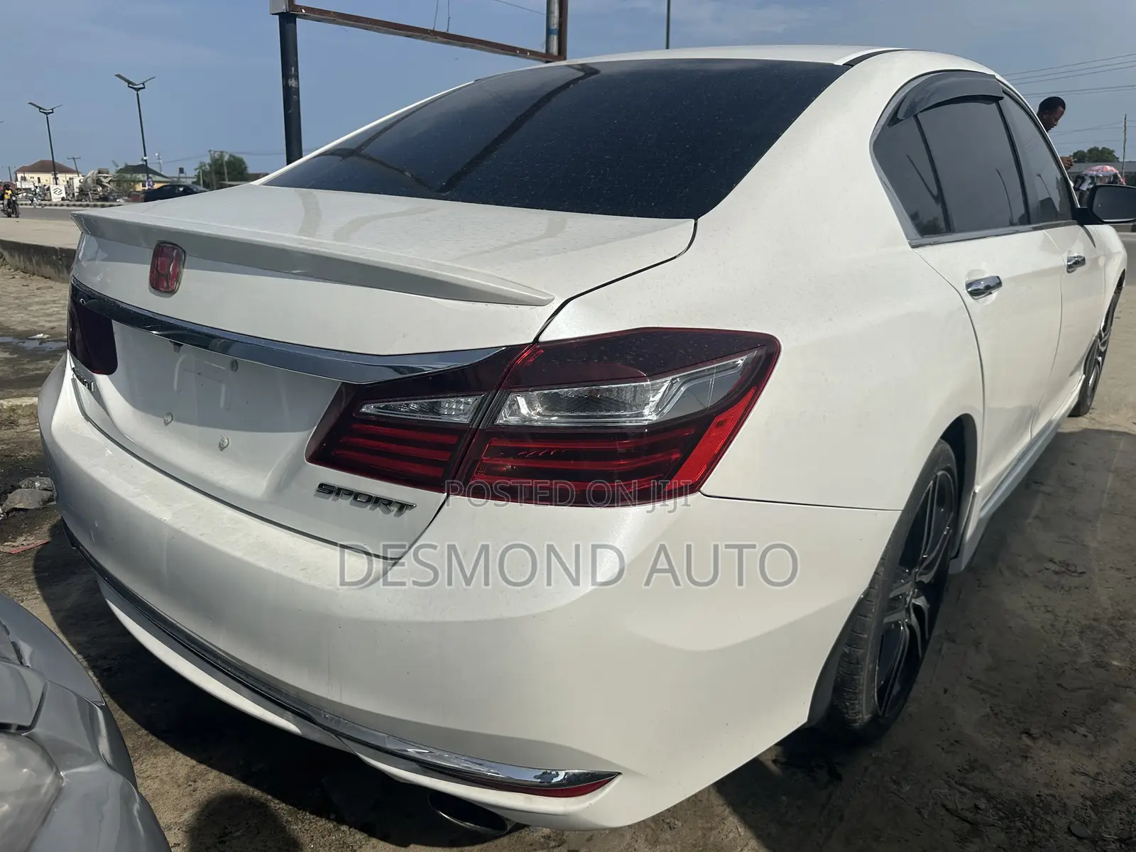 Honda Accord Sport SE 4dr Sedan FWD (2.4L 4cyl 2A) 2017 Off white