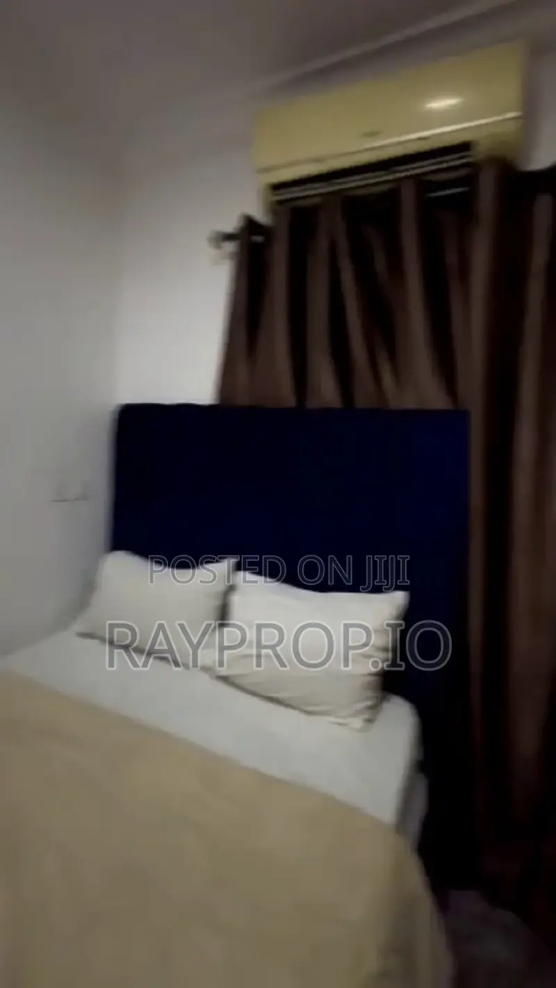 052838ga - Cozy 1 Bedroom Shortlet in Surulere
