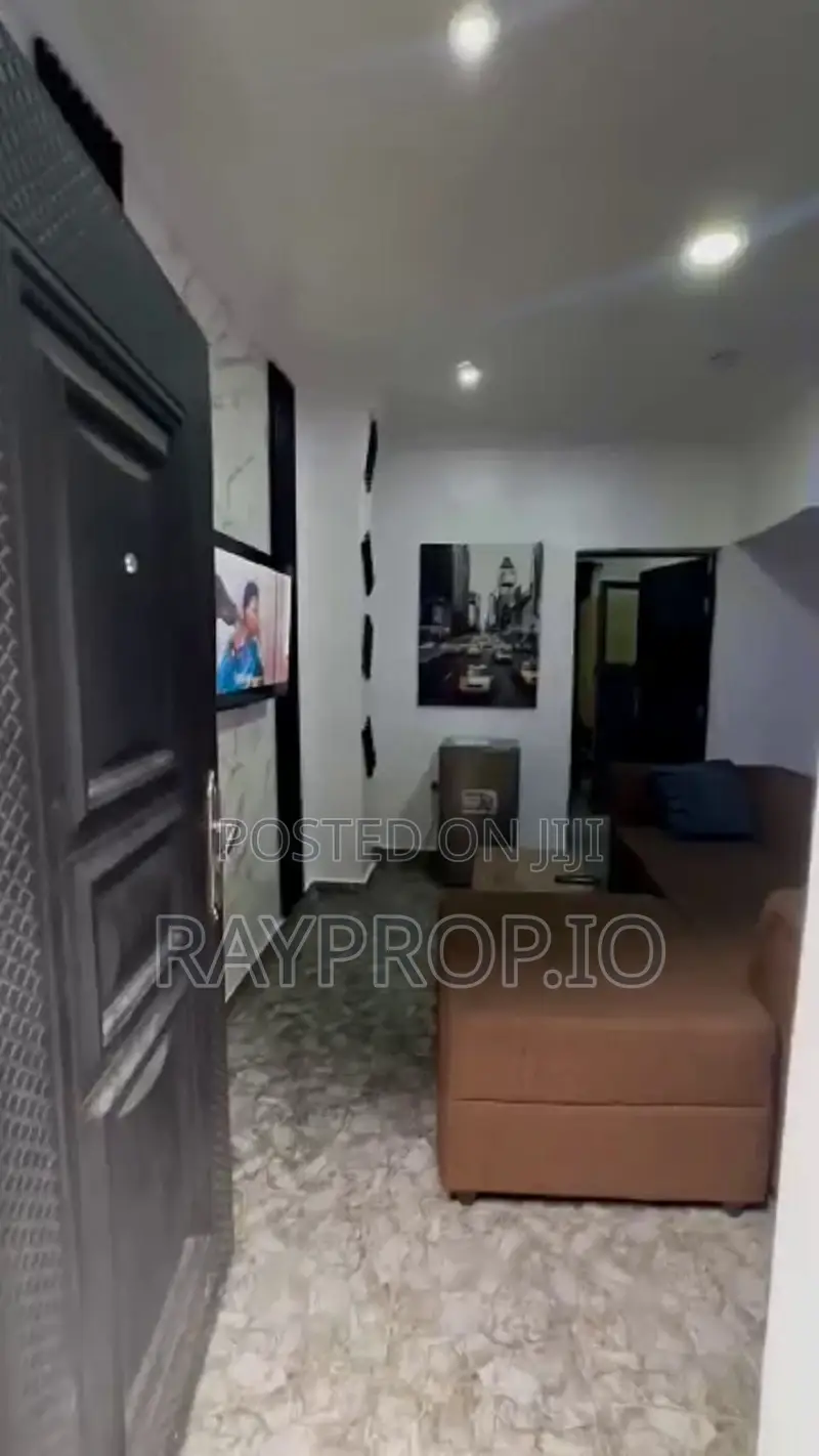 052838ga - Cozy 1 Bedroom Shortlet in Surulere