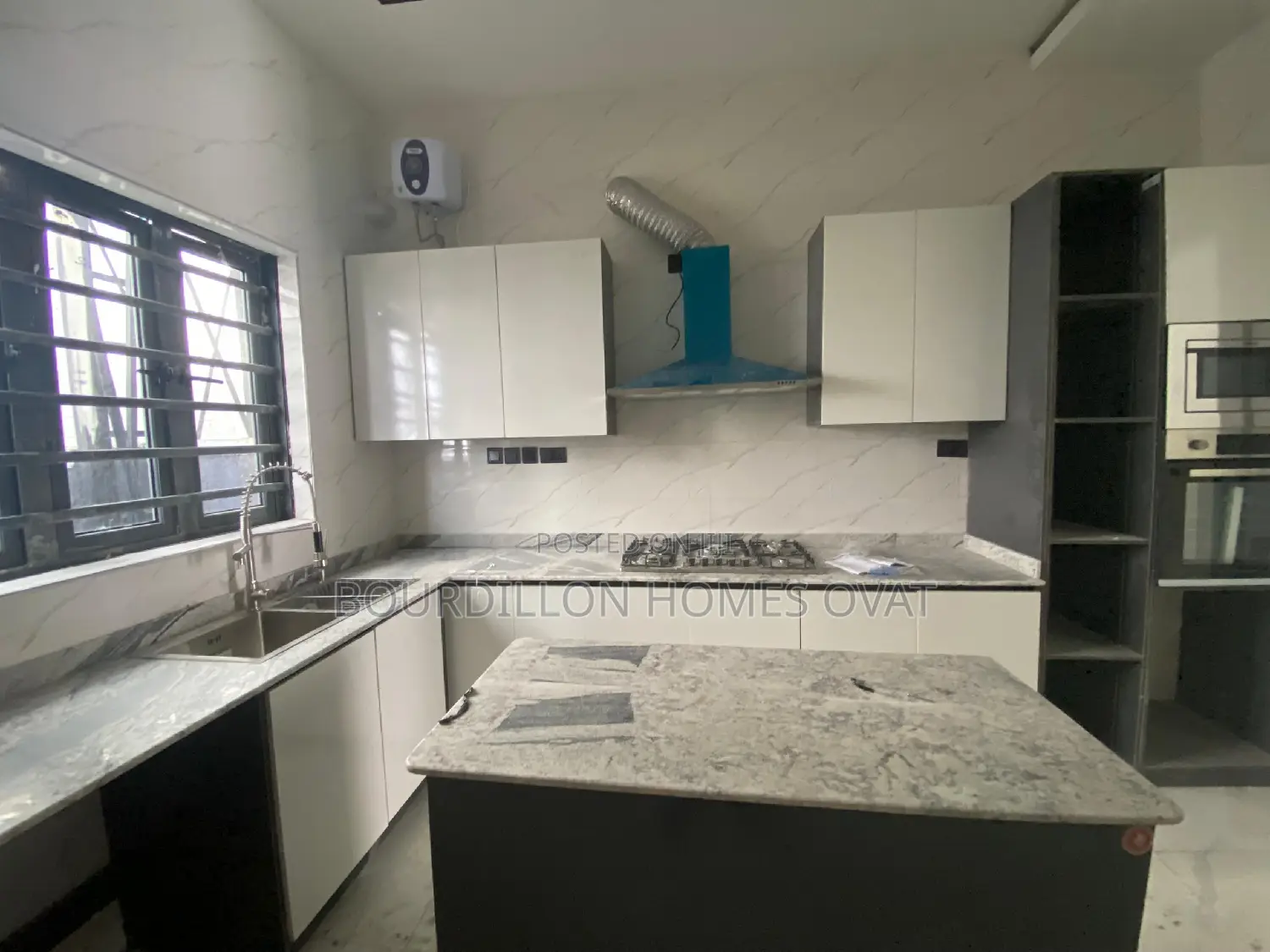 4bdrm Duplex in Ikota Villa Estate, for sale