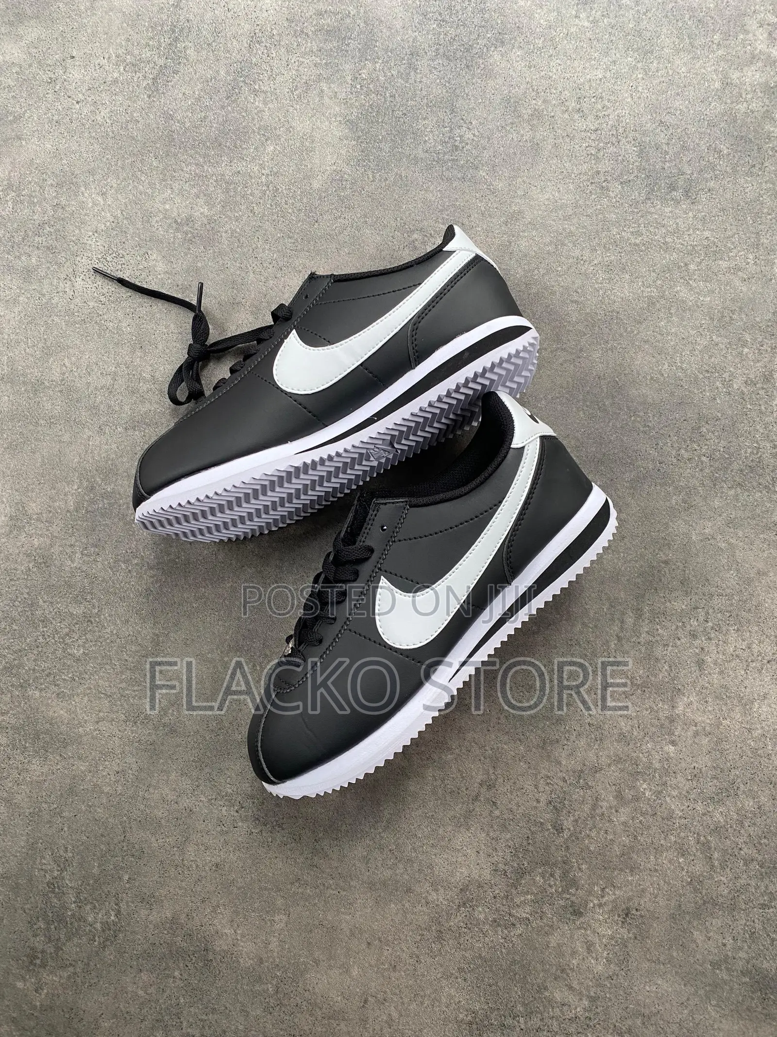Original Nike Cortez Leather Sneakers