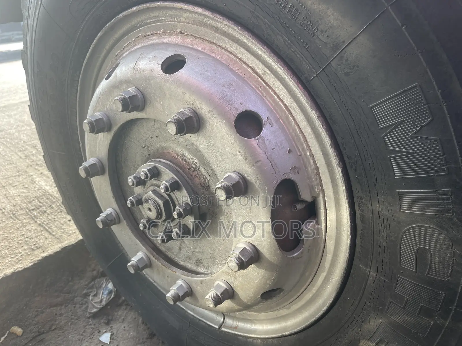 Foreign Used Mercedes Benz Tipper 911 With Auxiliary