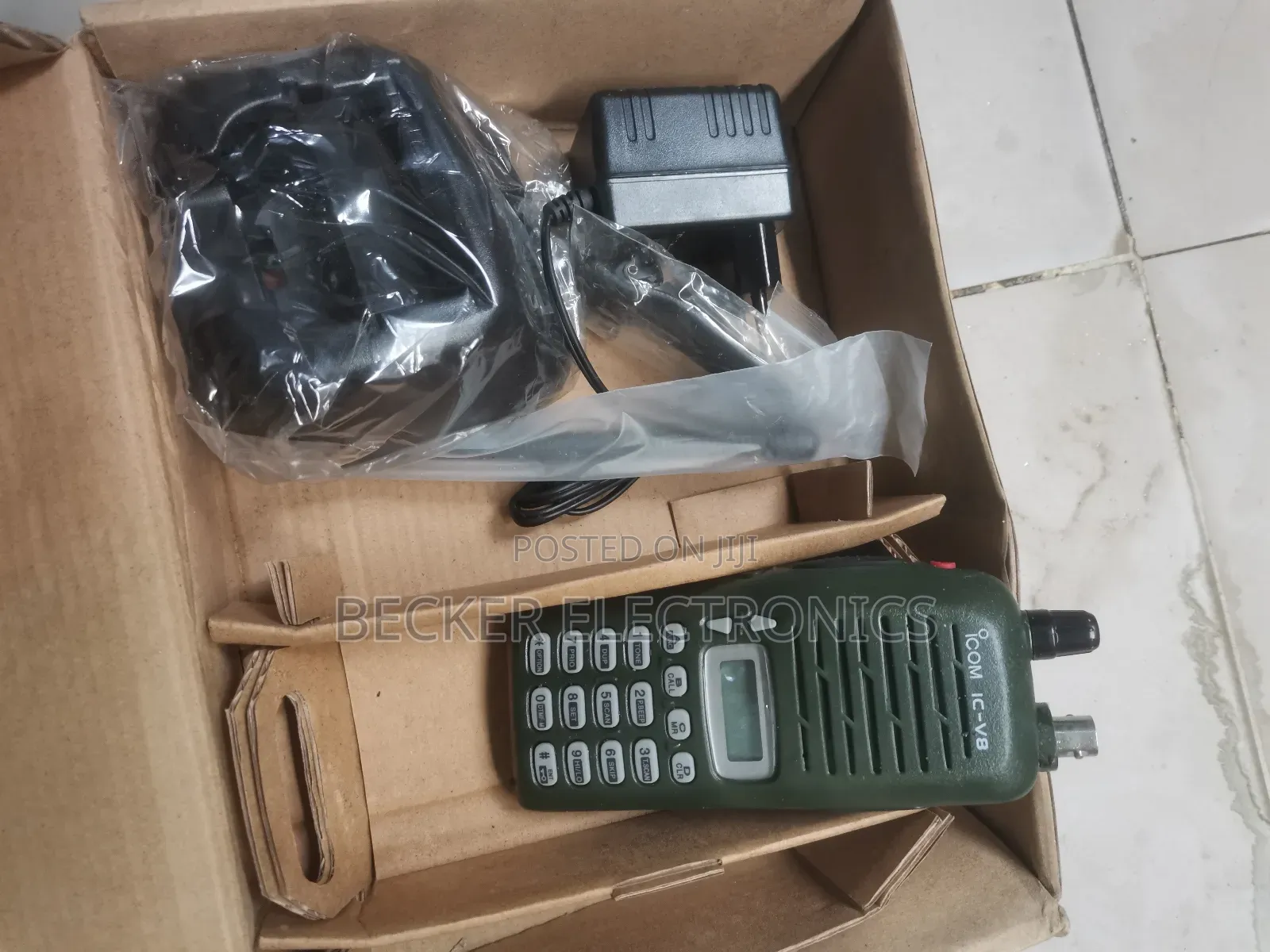 Ic-V8 Alternative Programmable Marine Radio