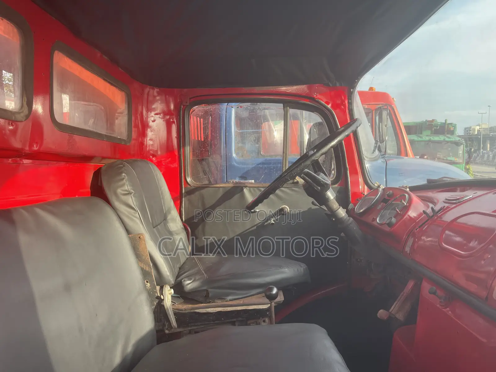 Foreign Used Mercedes Benz 911 Tipper With Auxiliary.