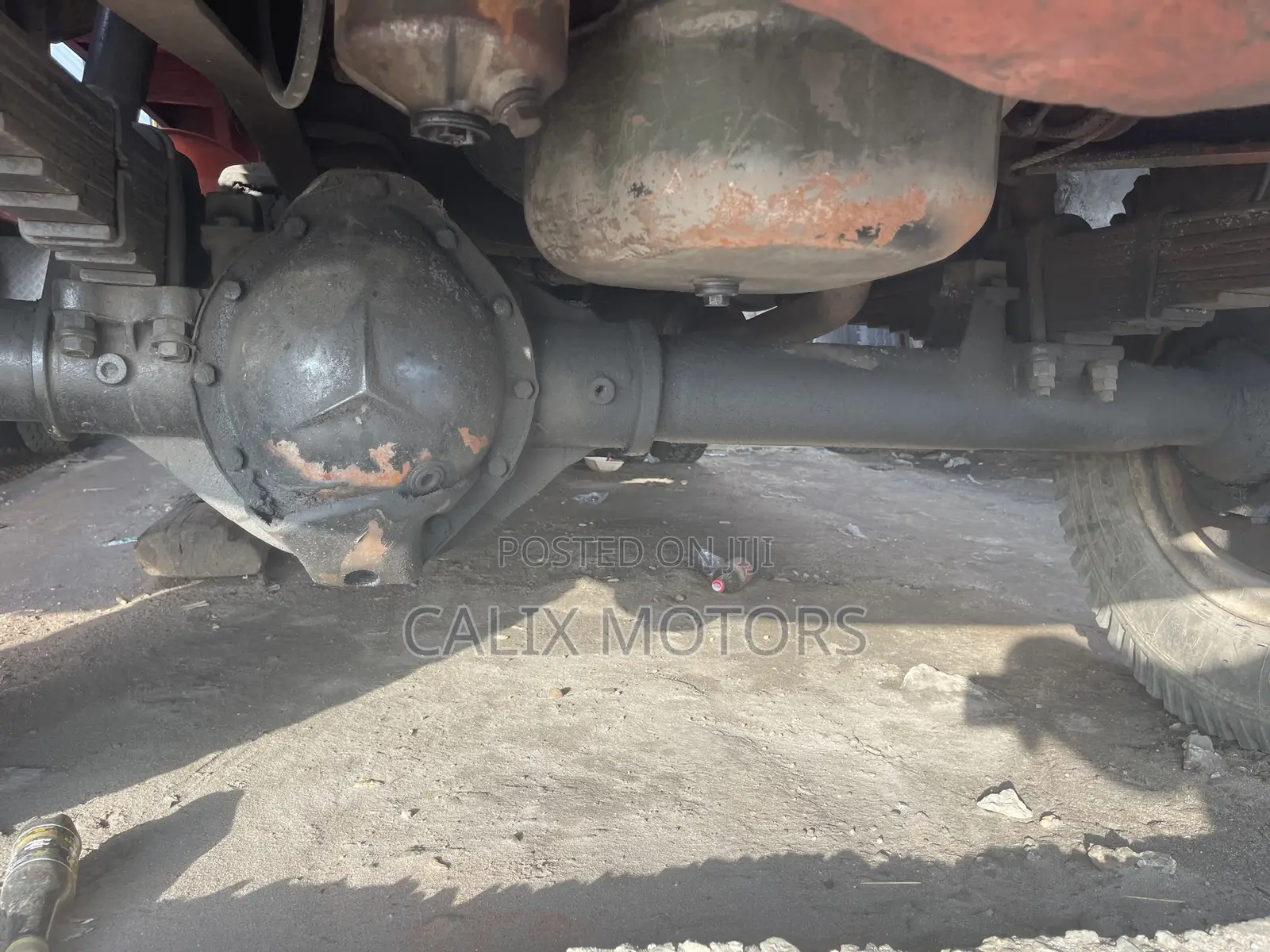 Foreign Used Mercedes Benz 911 Tipper With Auxiliary.